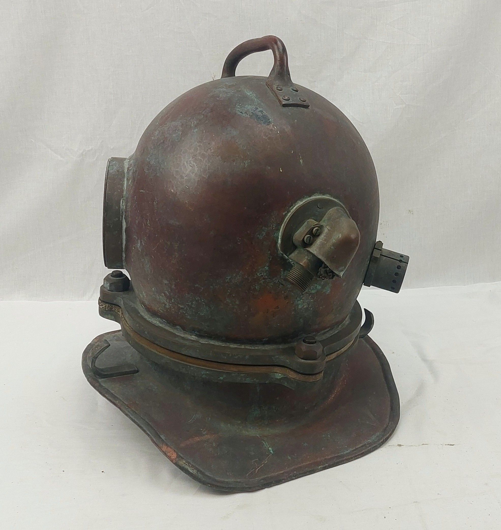 Russian 1974 Copper 3 Bolt Diving Helmet - Image 4
