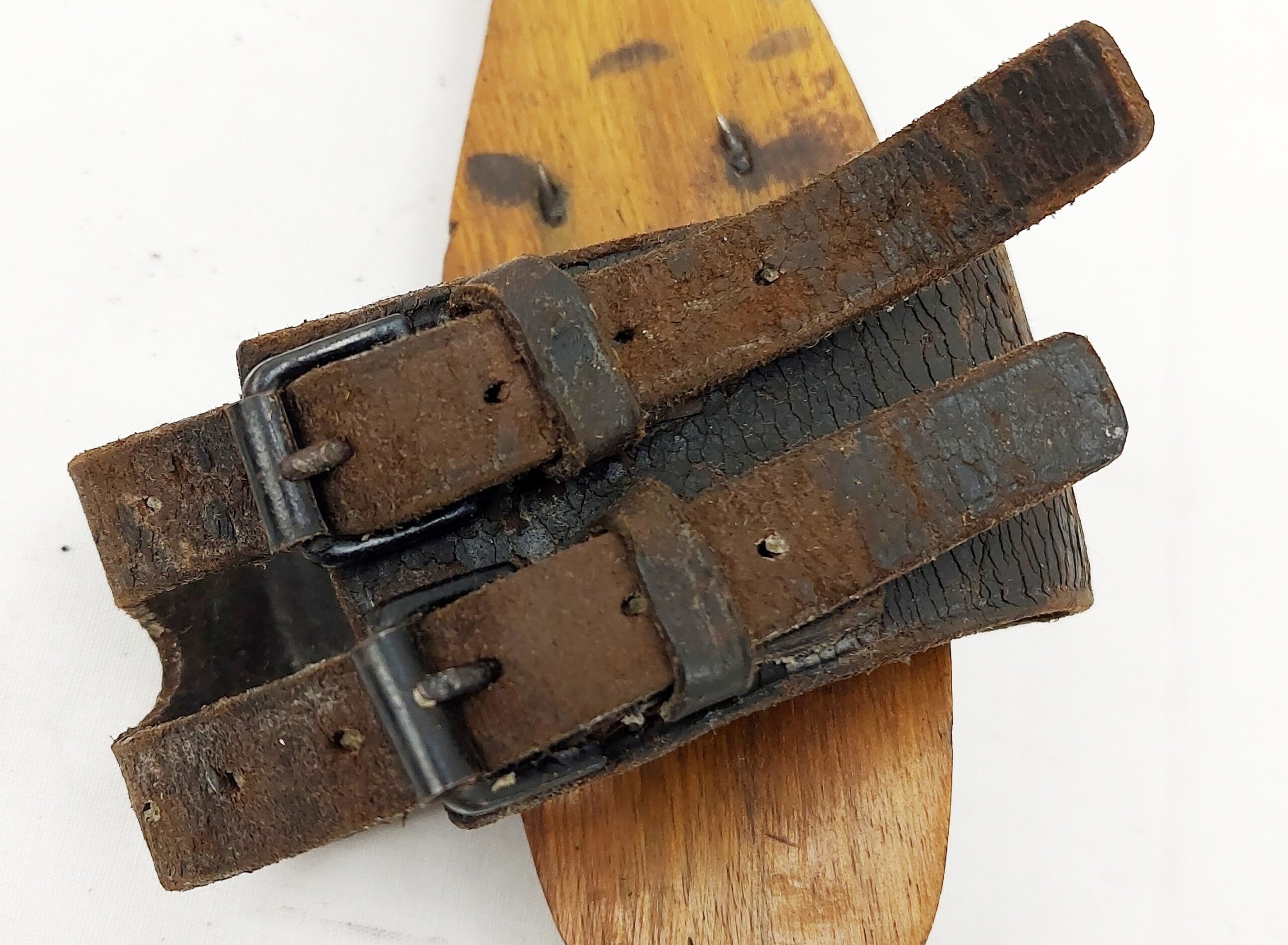 WW2 Commando Pair Of Ice Skates - Image 2