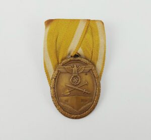 WW1 German Court Mounted West Wall Medal