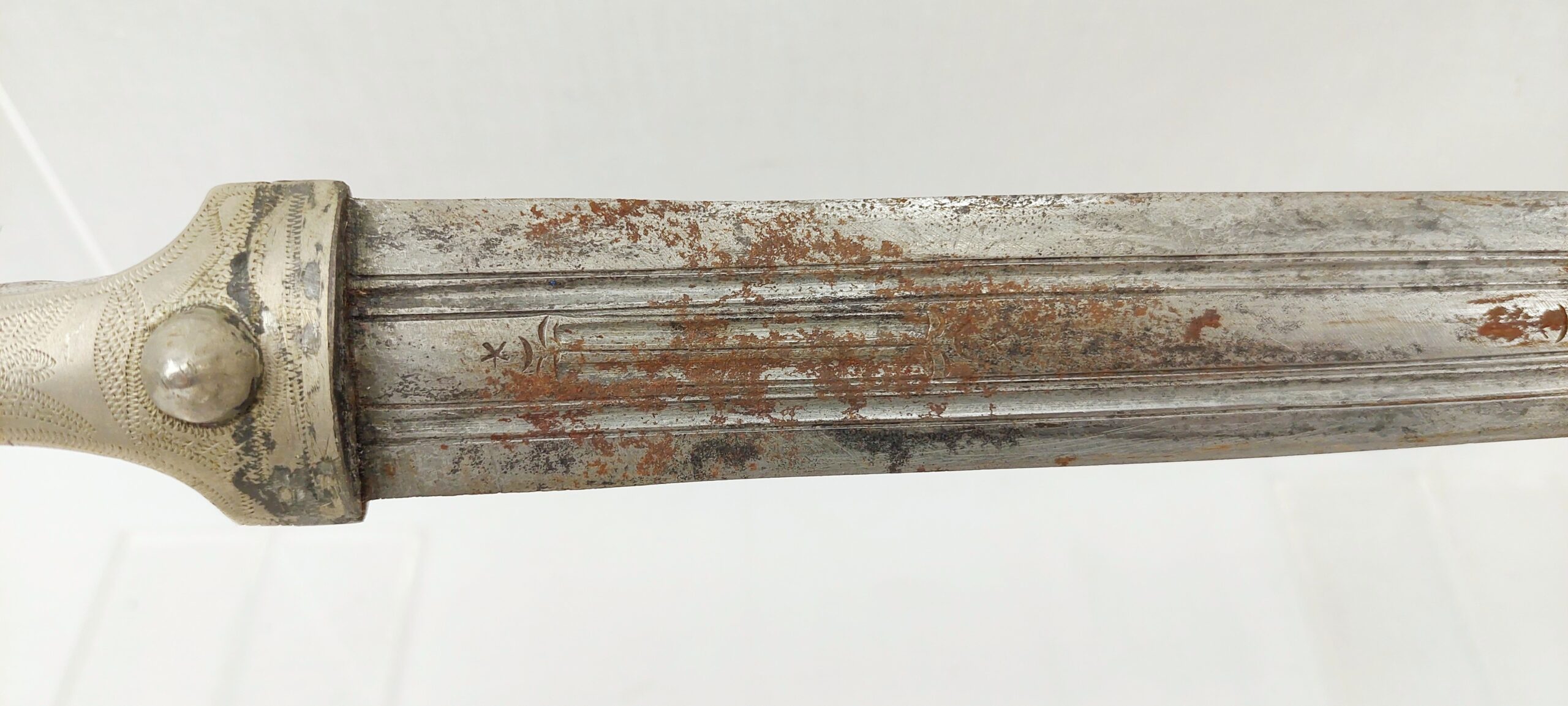19th Century Caucasian Khanjali Dagger With Silver Grip And Scabbard - Image 12