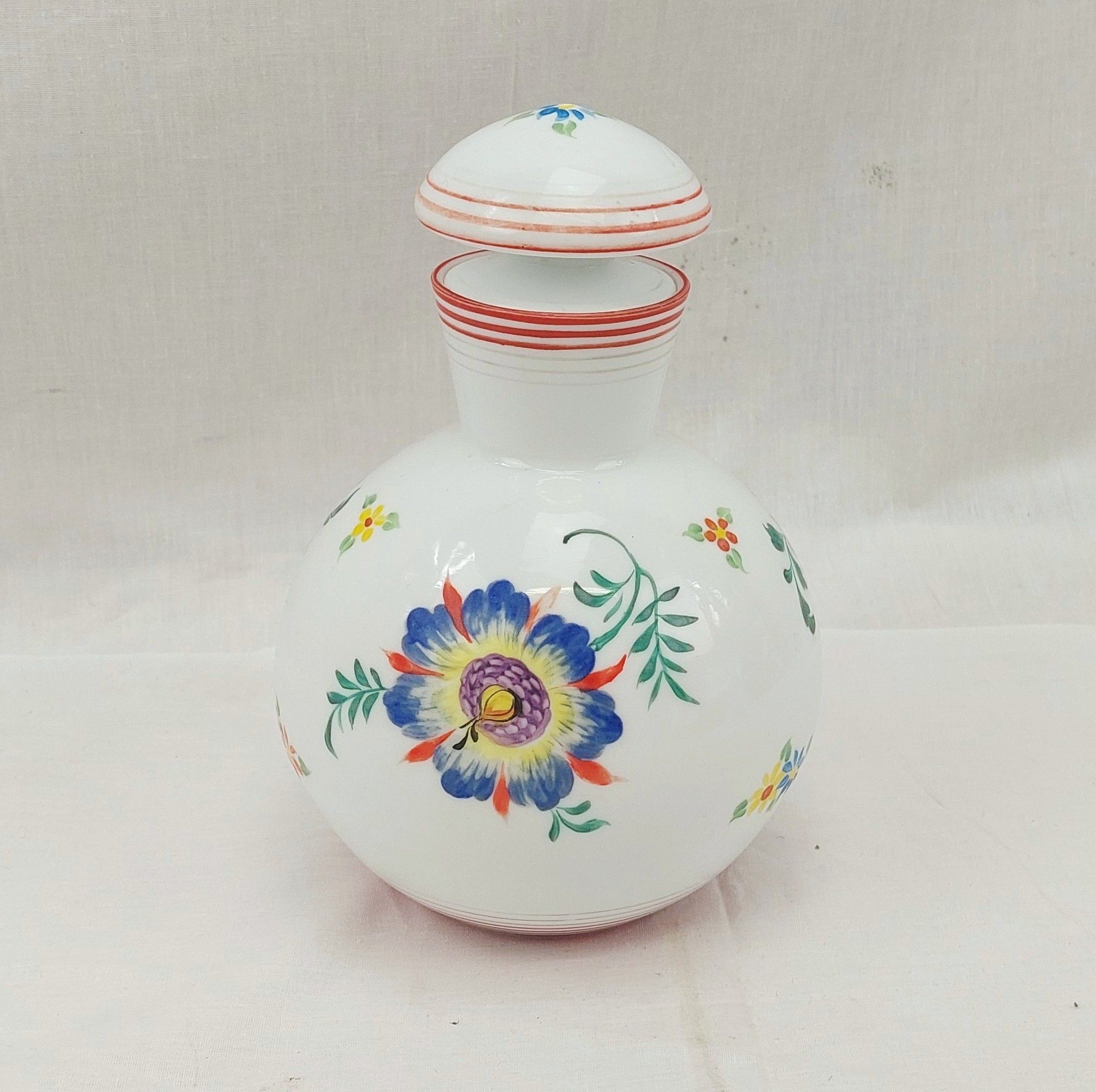 19th Century Large French Milk Glass Shop Scent Bottle - Image 3