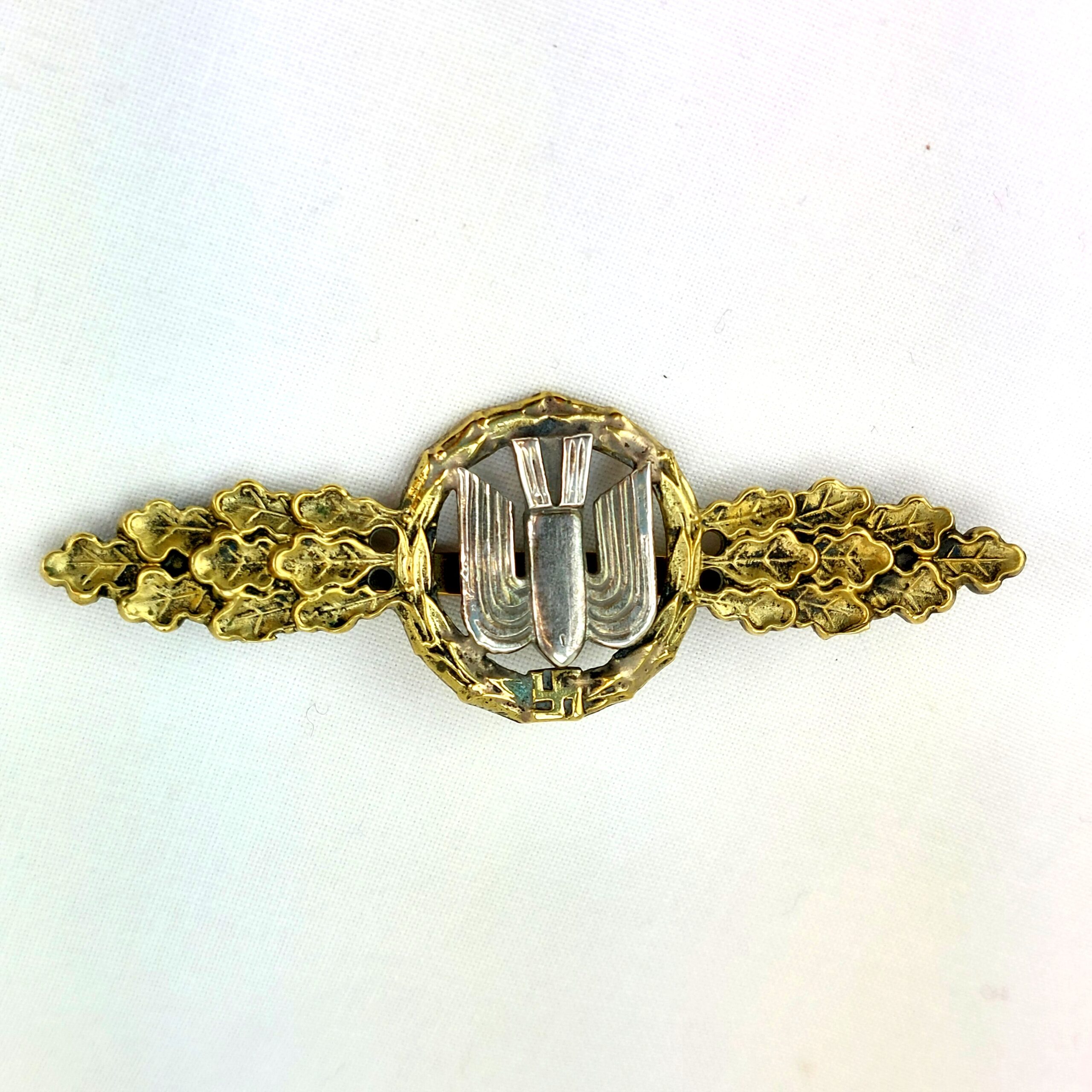 German, WW2, Luftwaffe Bomber Clasp - Gold Class (Gilt & White Metal)