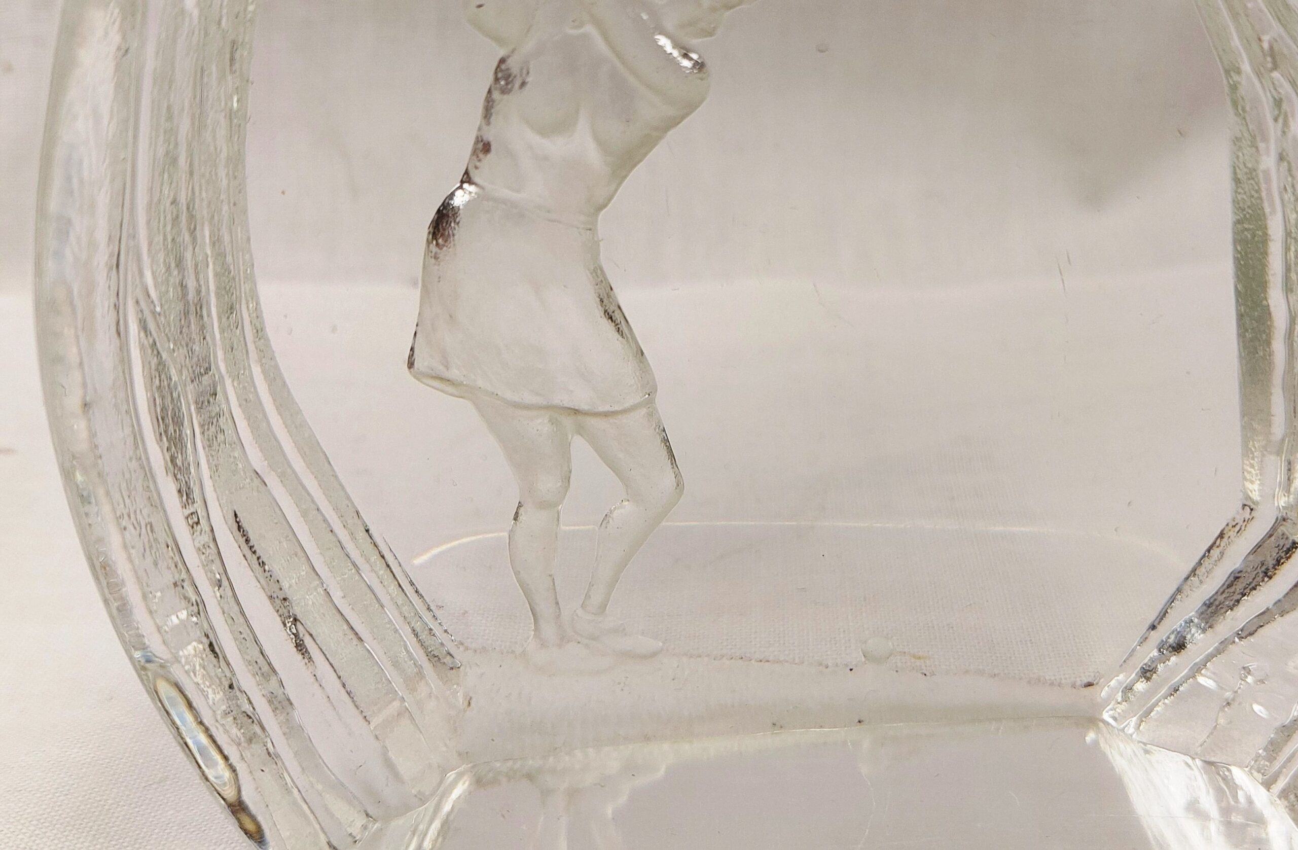 Lady Golfer Etched Glass Paperweight - Image 4