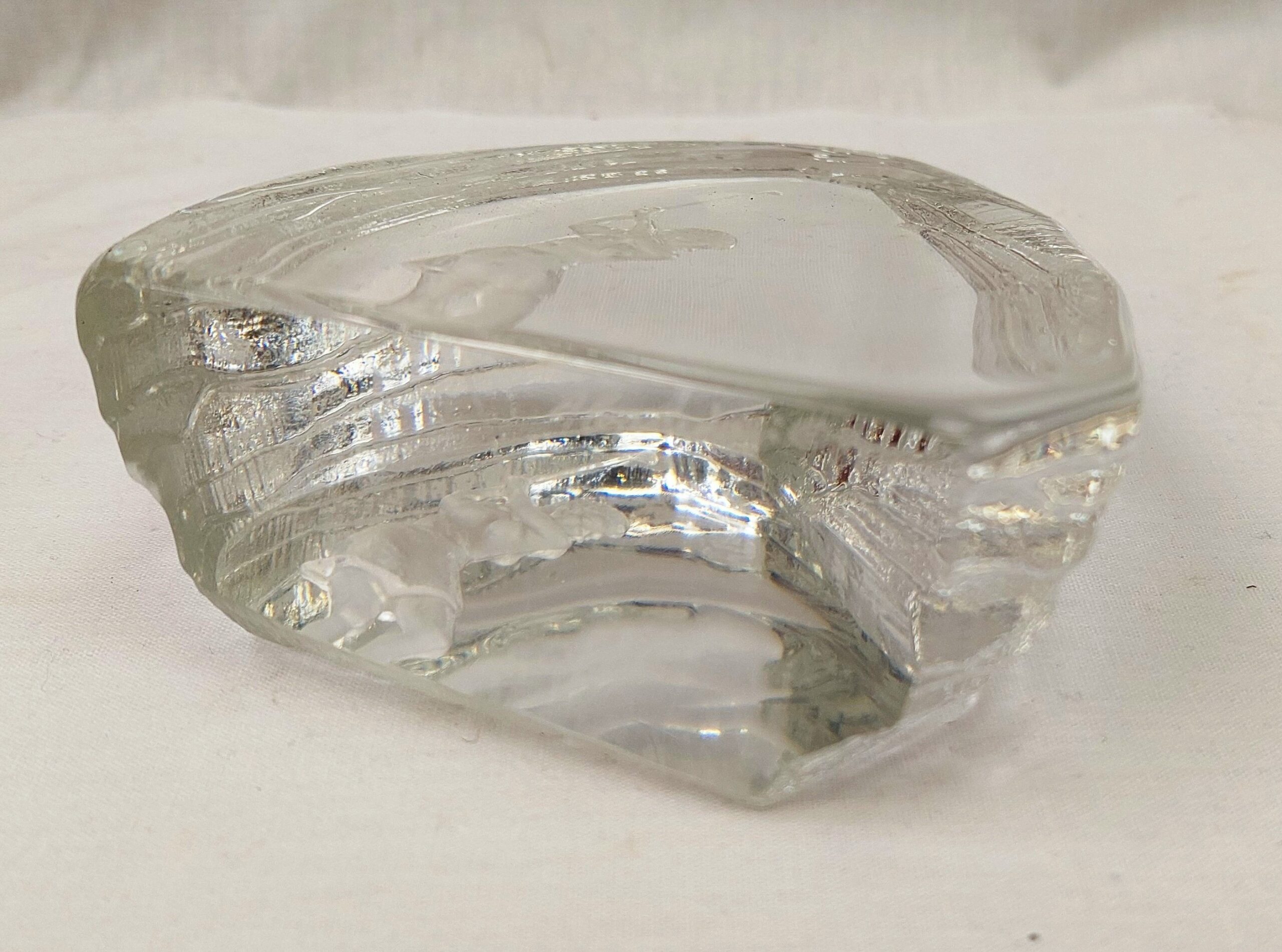 Lady Golfer Etched Glass Paperweight - Image 2