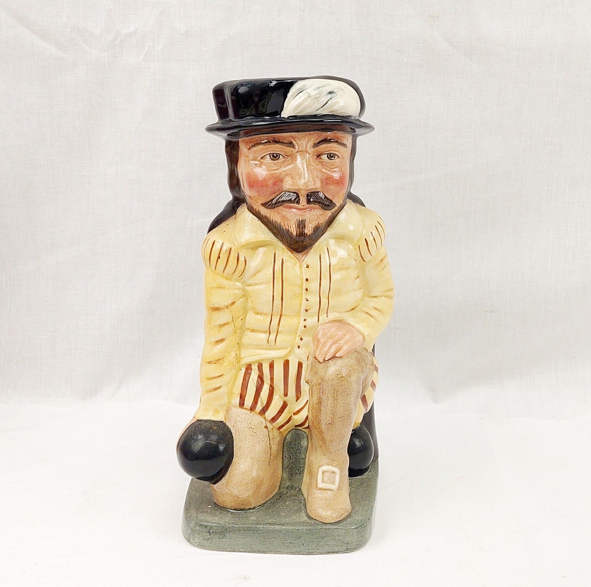 Royal Doulton Sir Francis Drake D6660 Toby Jug