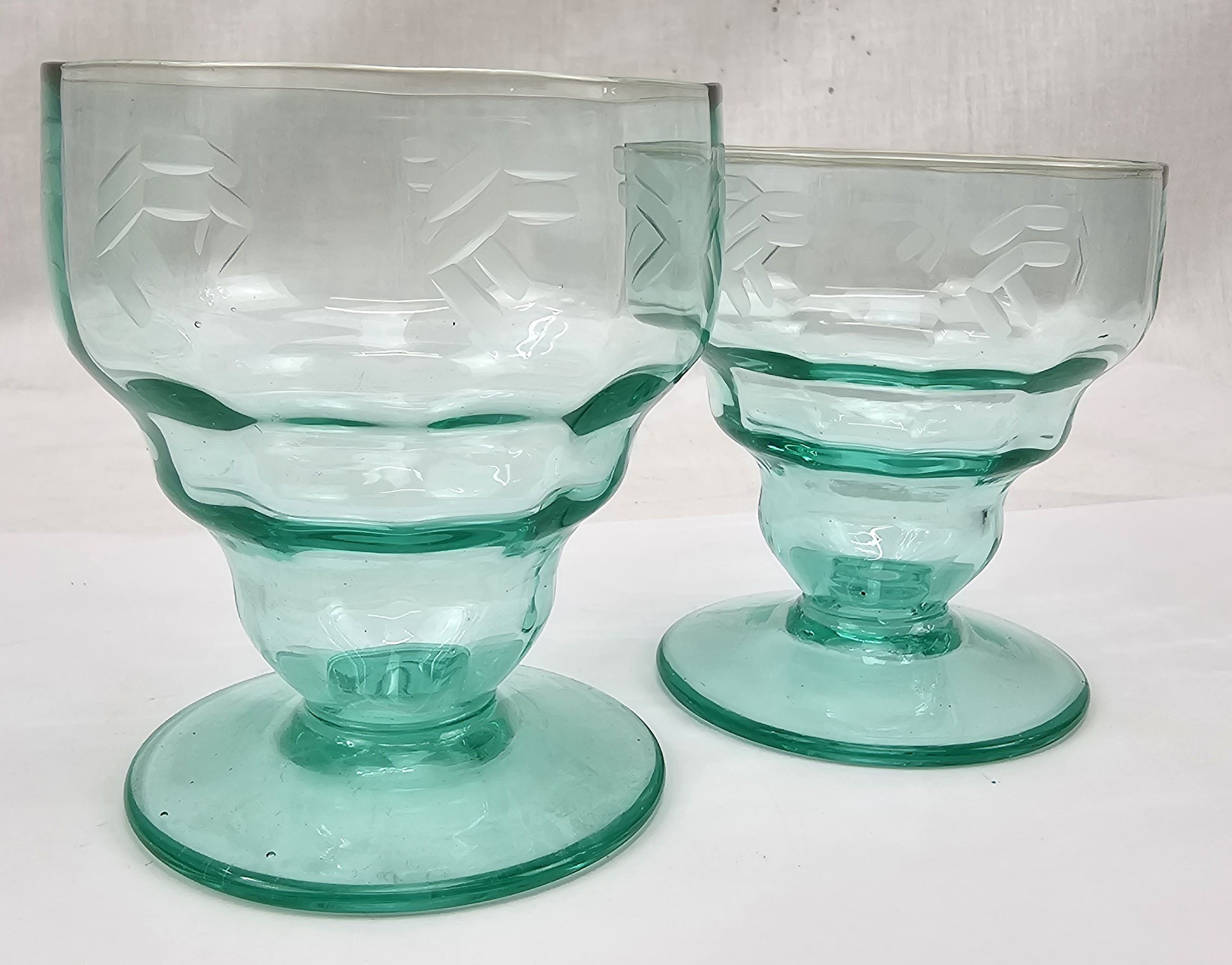 Set Of 6 1920s Art Deco Uranium Glass Wine Goblets - Image 2
