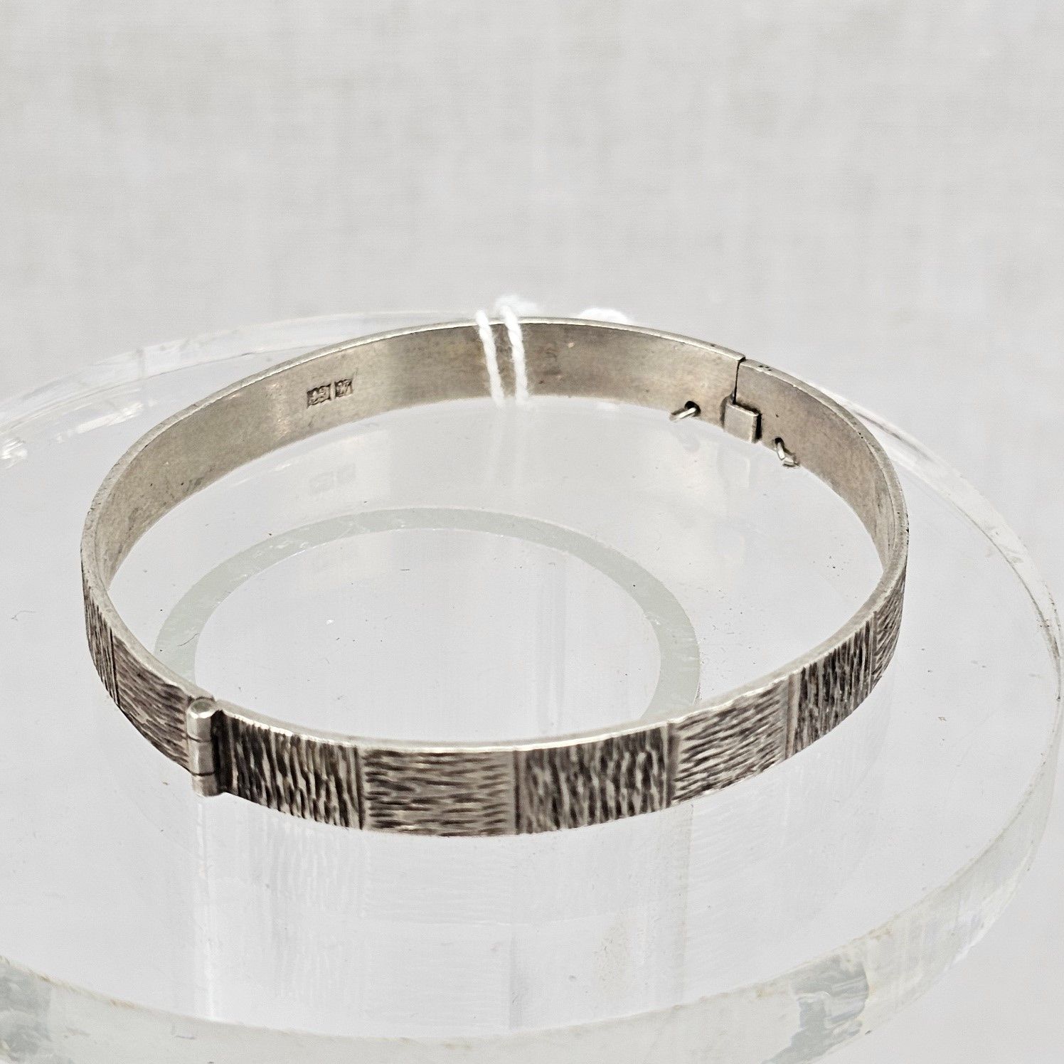 Sterling Silver Birmingham 1971 Bangle - Image 4