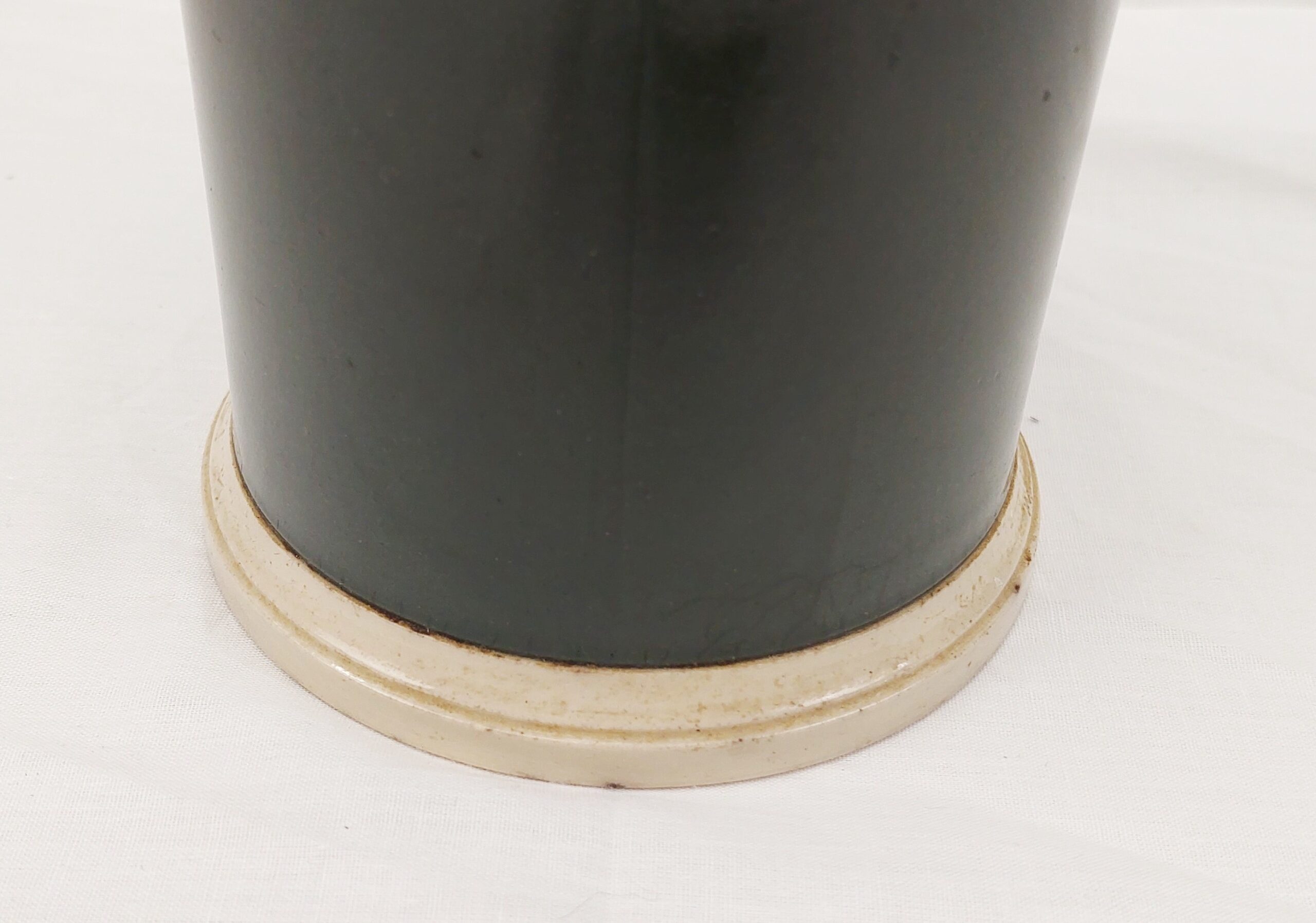 Victorian Green Ceramic Lidded Pharmaceutical Container - Image 6