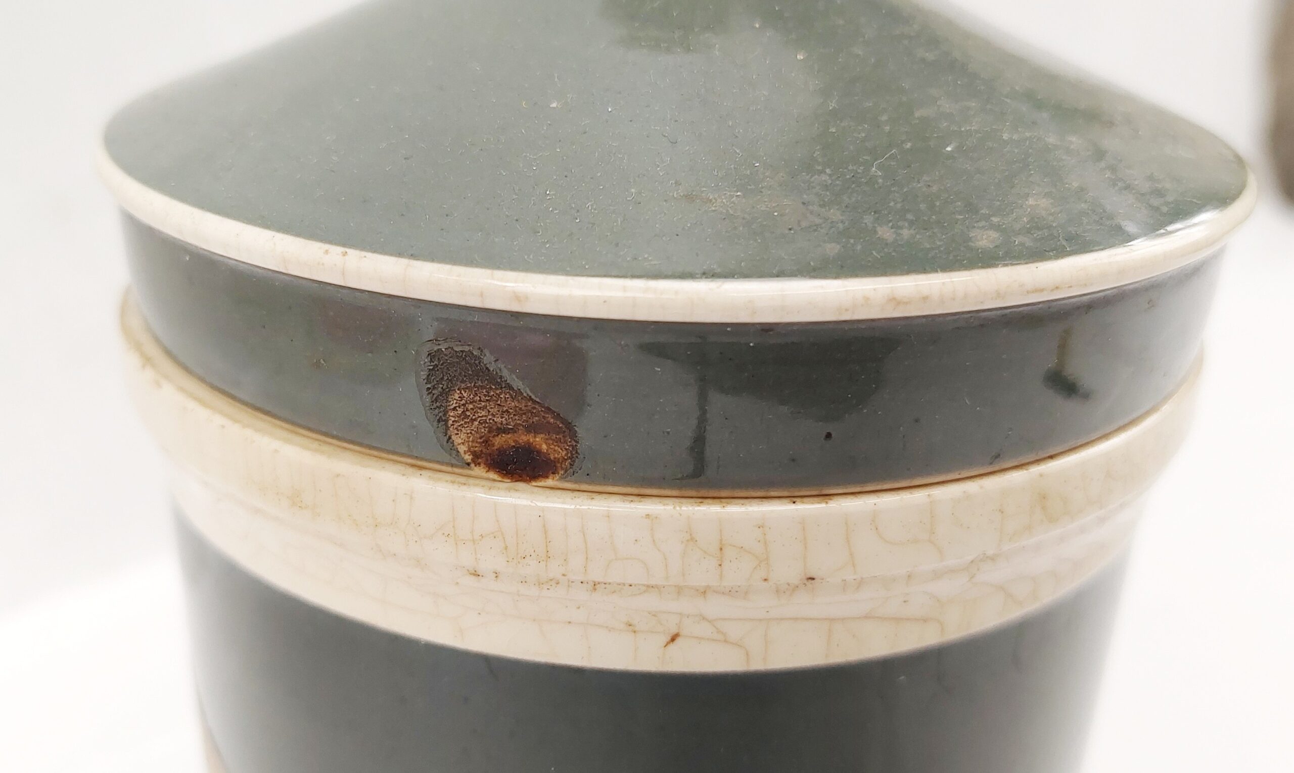 Victorian Green Ceramic Lidded Pharmaceutical Container - Image 5
