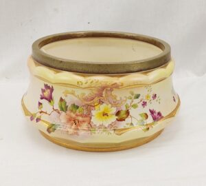 c1890 Wiltshaw & Robinson Carltonware Blush Ware Fruit Bowl