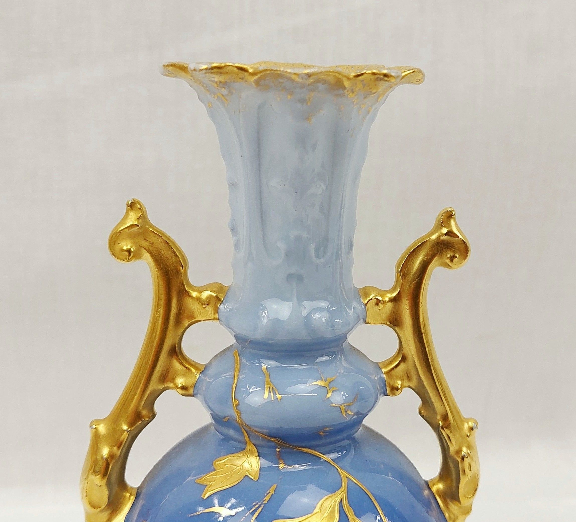 c1900 D & C Limoges Delinieres Art Nouveau Blue Fade Vase - Image 6