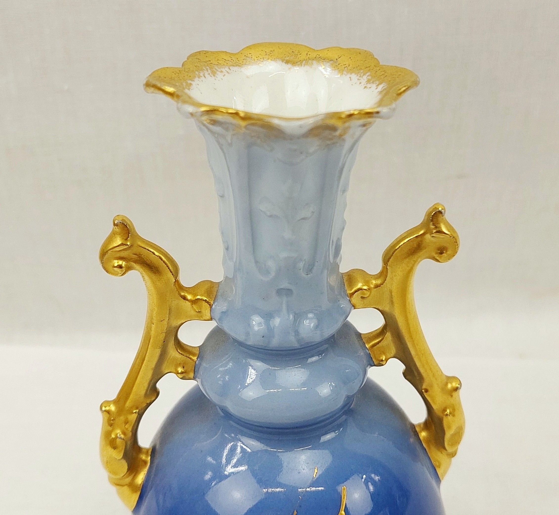 c1900 D & C Limoges Delinieres Art Nouveau Blue Fade Vase - Image 5