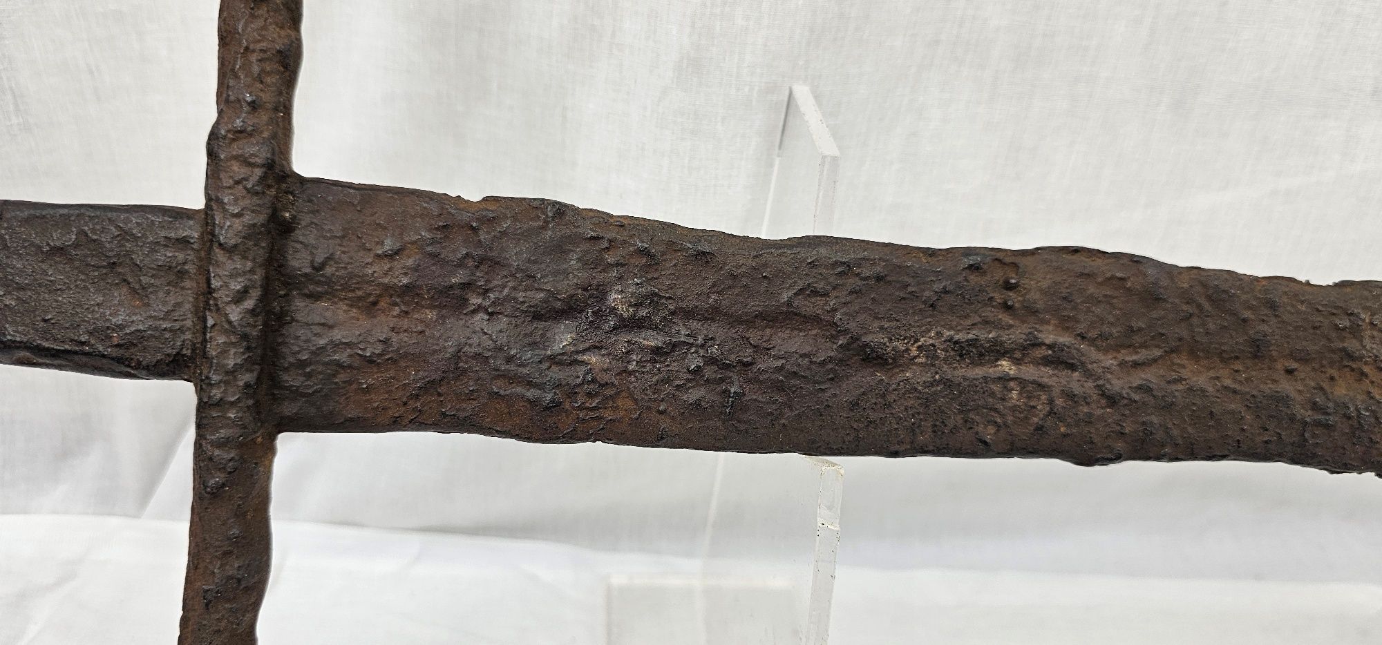 12th Century Large Oakeshott Type XI Norman Broadsword - Image 8