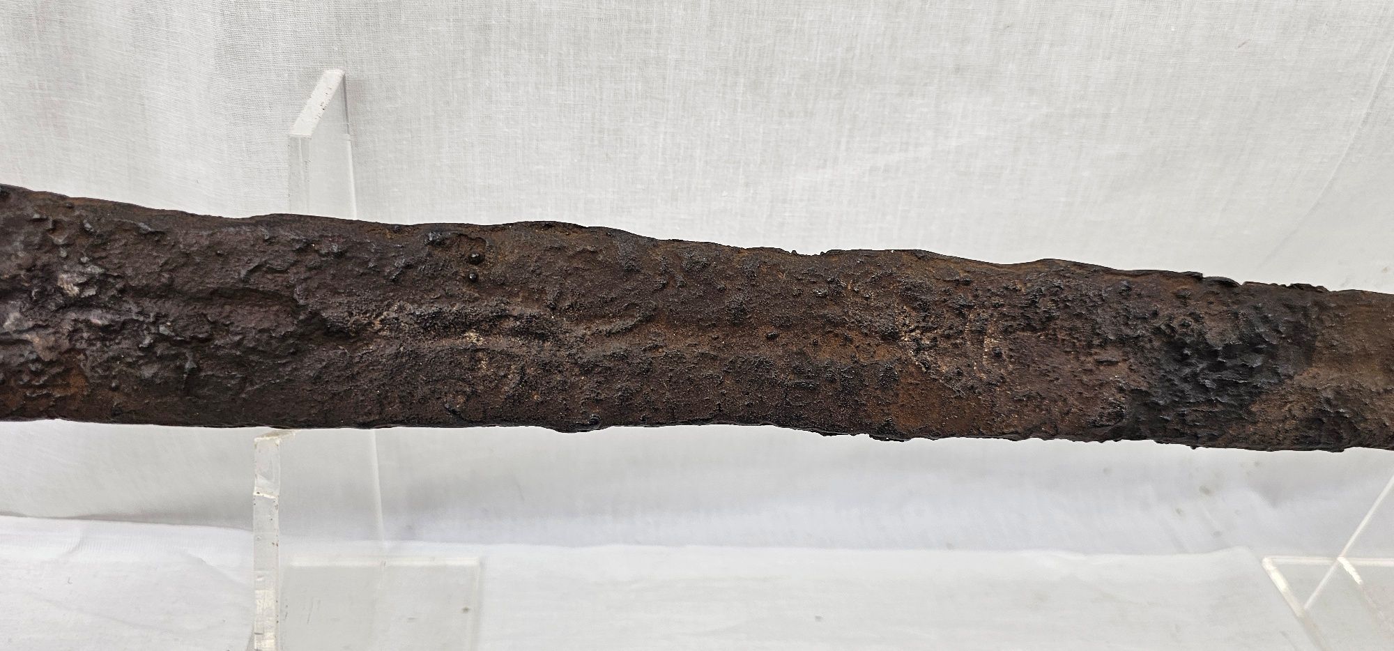 12th Century Large Oakeshott Type XI Norman Broadsword - Image 7