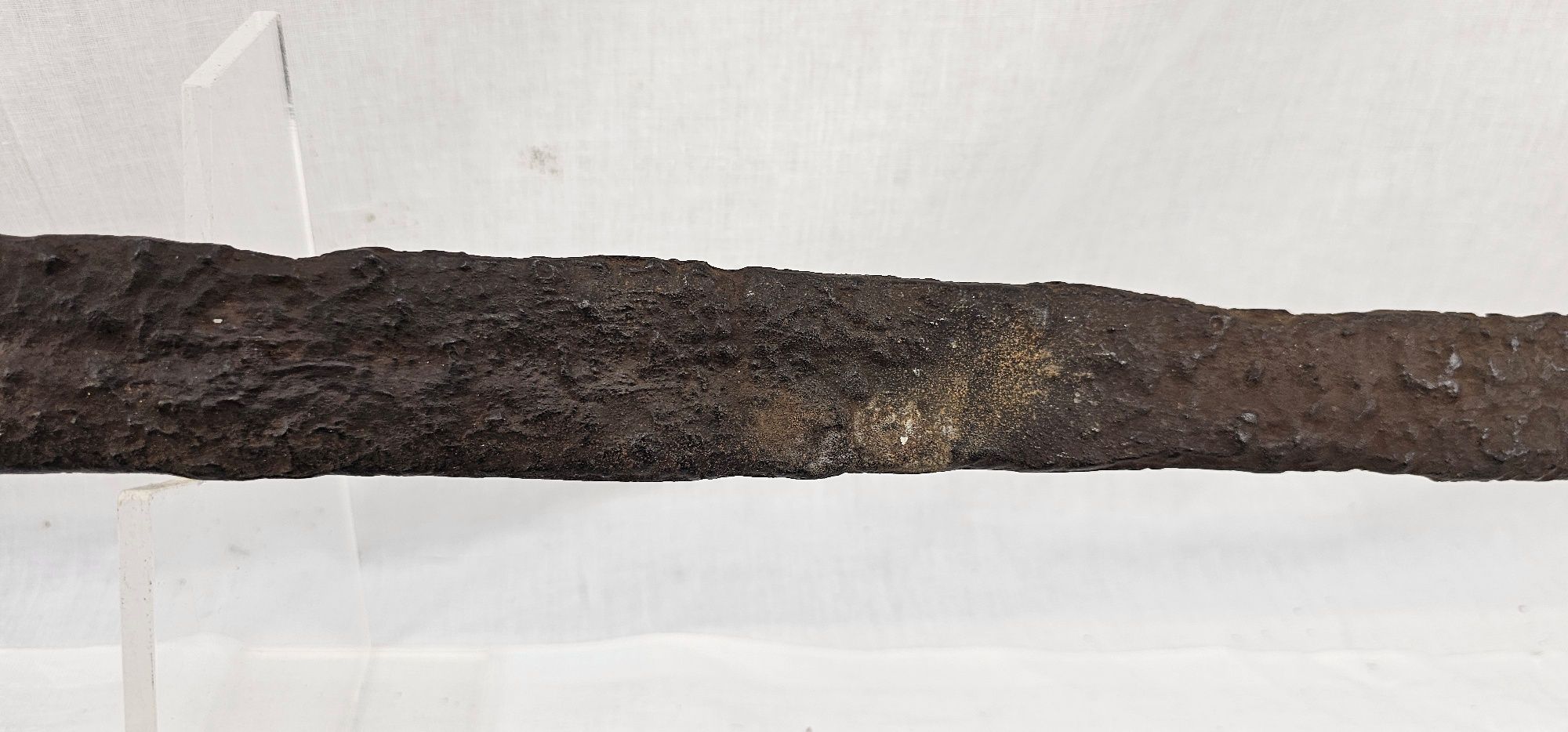 12th Century Large Oakeshott Type XI Norman Broadsword - Image 5
