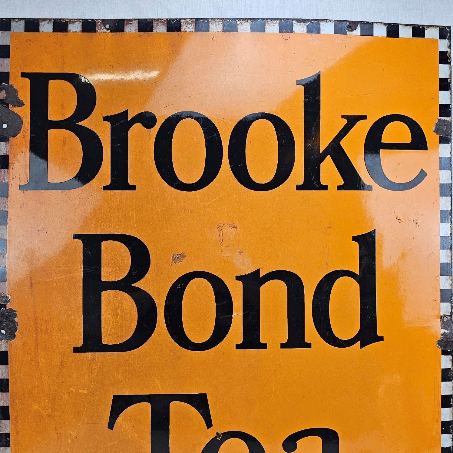 Vintage Extra Large Brooke Bond Tea Enamel Advertising Sign - Image 2