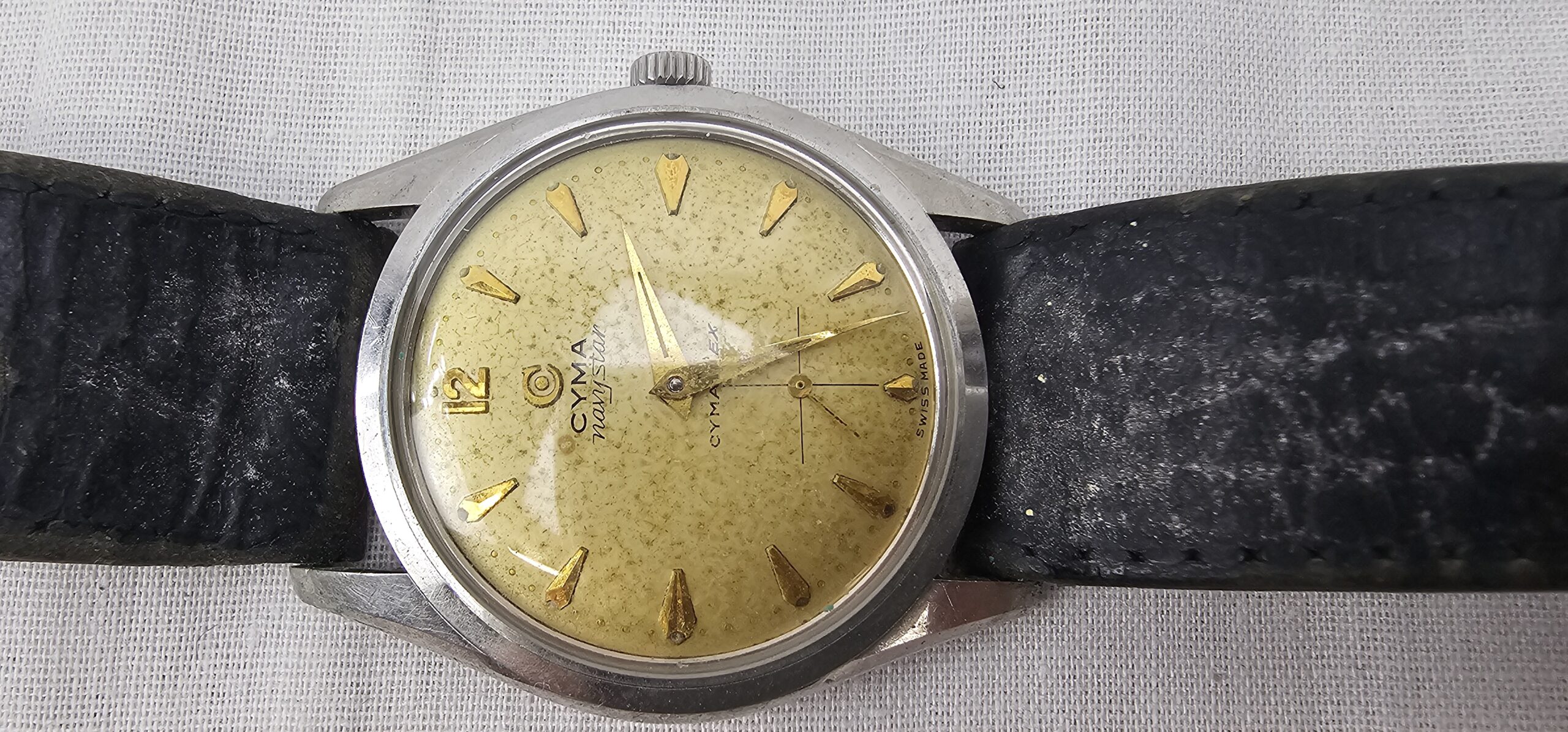 Mid 20th Century CYMA Navystar Gentlemans Stainless Steel Wristwatch - Image 4