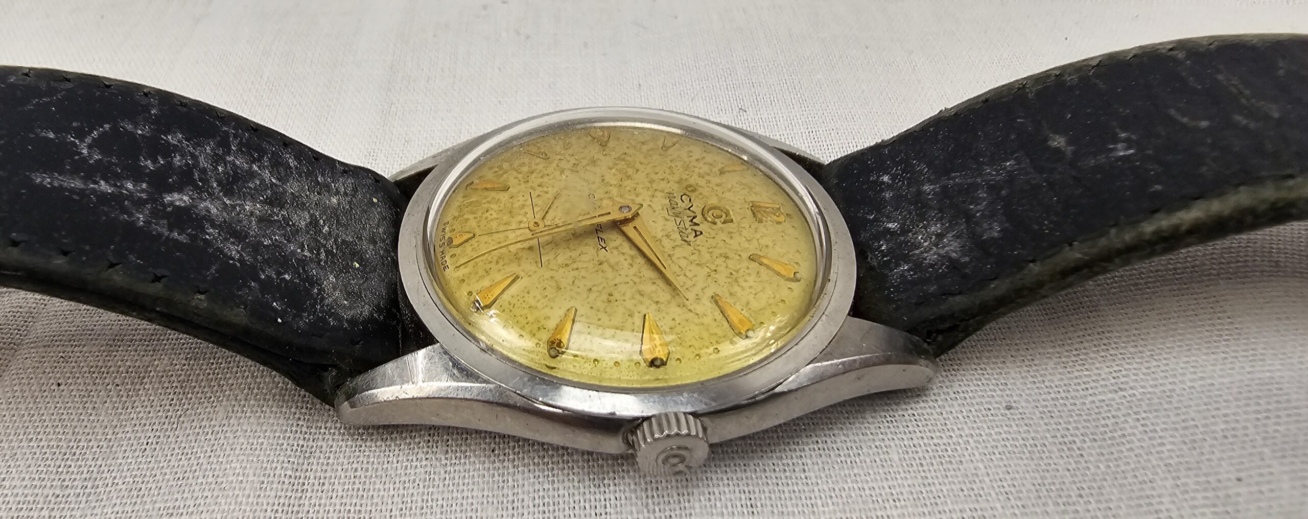 Mid 20th Century CYMA Navystar Gentlemans Stainless Steel Wristwatch - Image 2