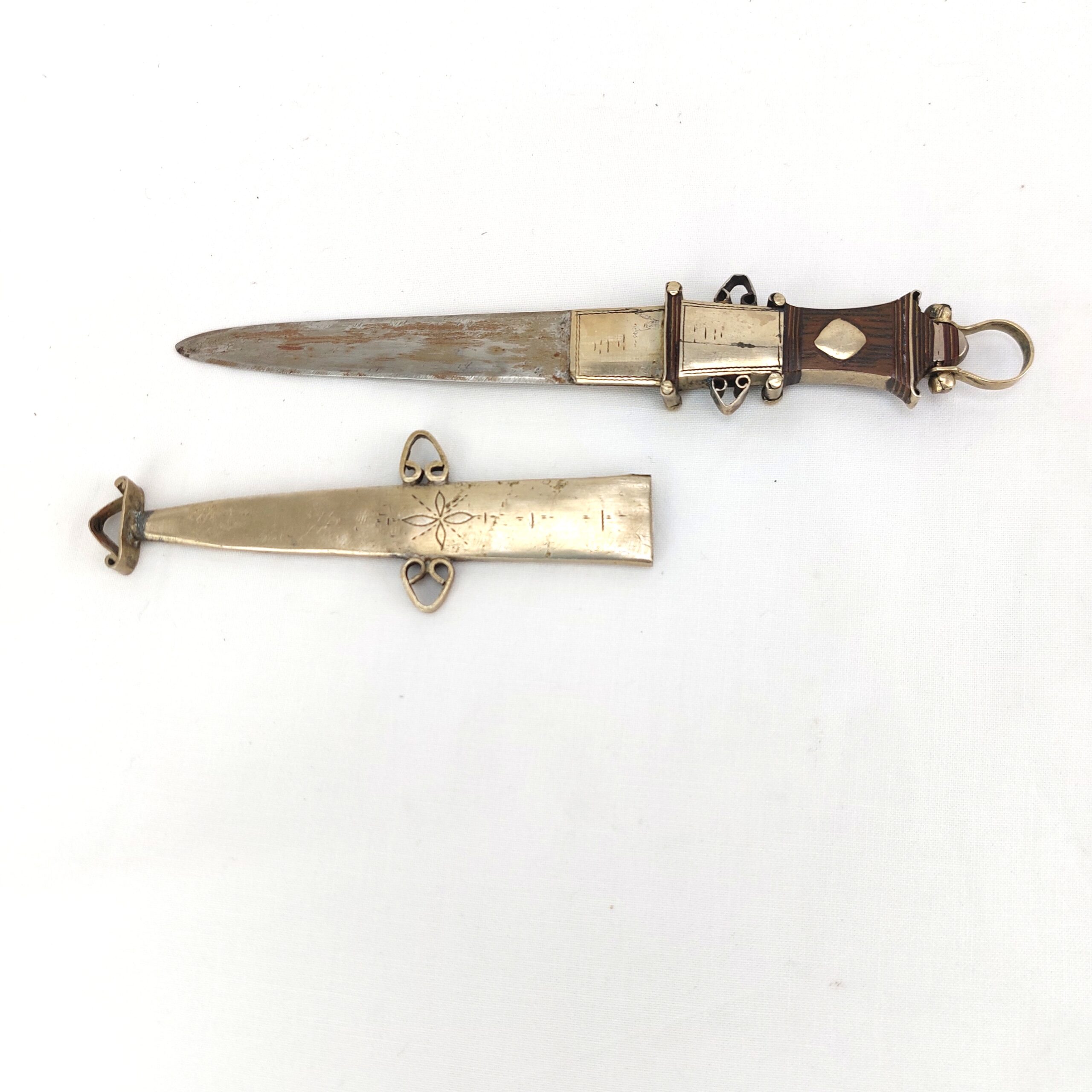 North Africa, Small Antique Tuareg Silver Dagger - Image 2
