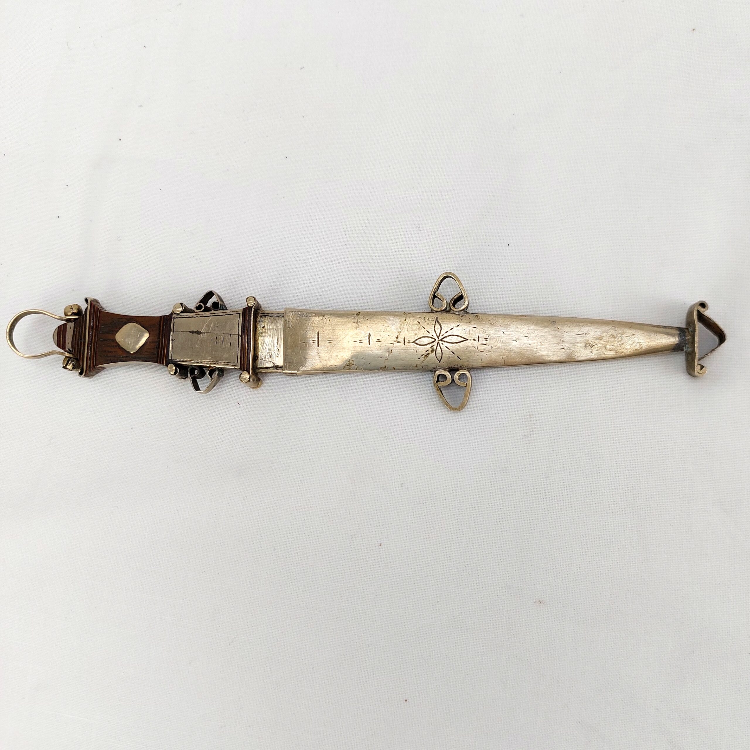 North Africa, Small Antique Tuareg Silver Dagger - Image 4