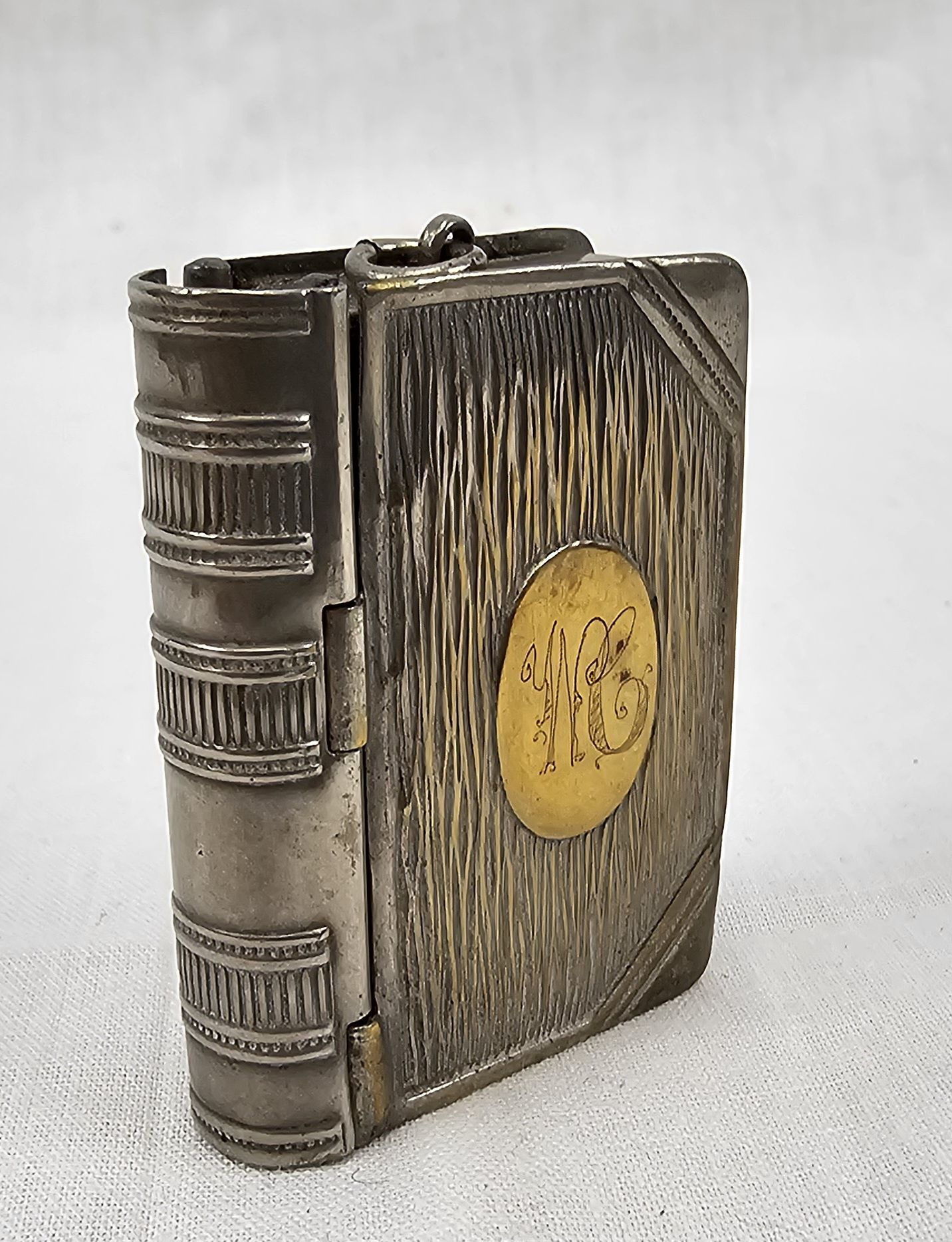 c1910 Silver Plated Vesta Case In The Form Of A Book