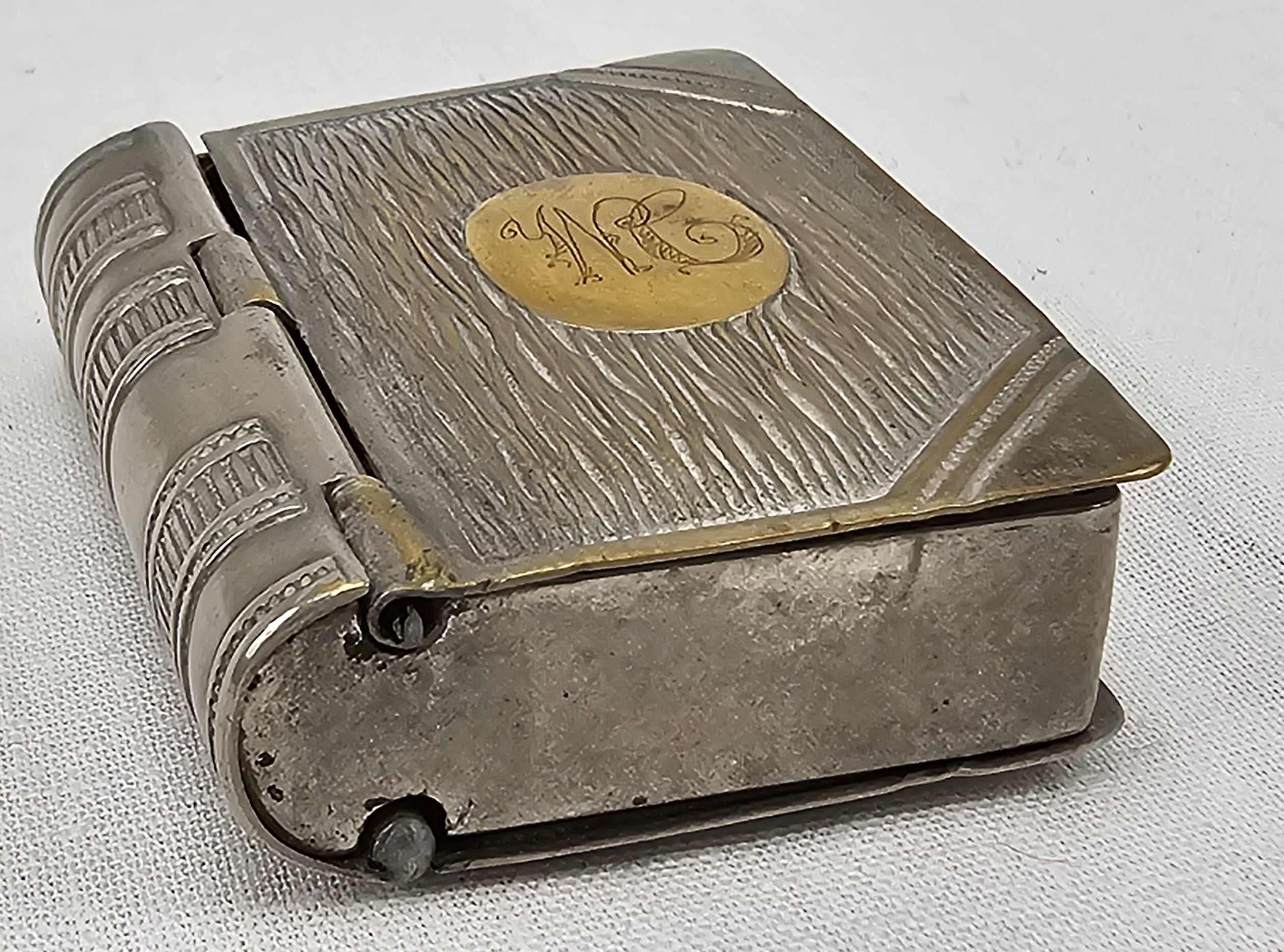 c1910 Silver Plated Vesta Case In The Form Of A Book - Image 2