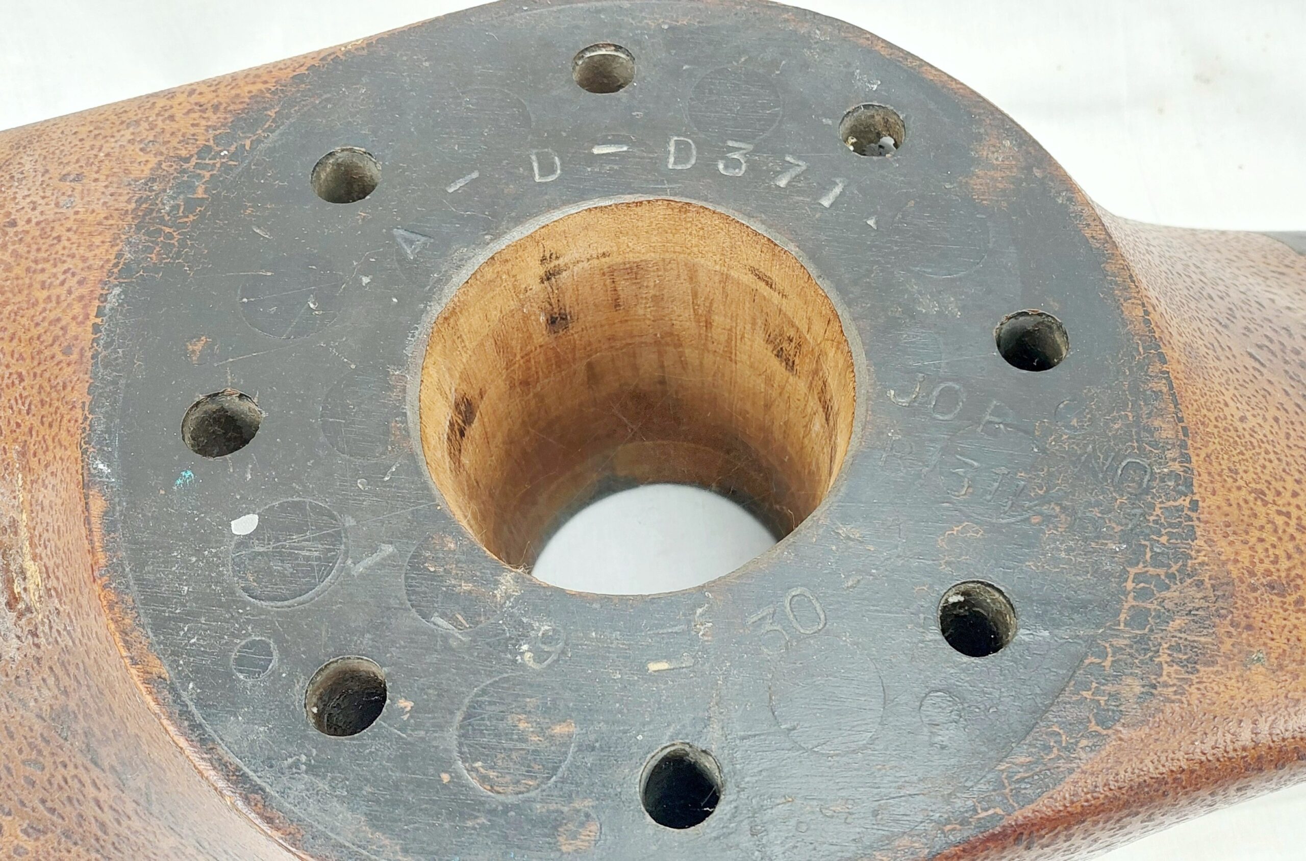 1930 Aeroplane Propeller Hub With Smiths Of London Spitfire Type Clock - Image 3