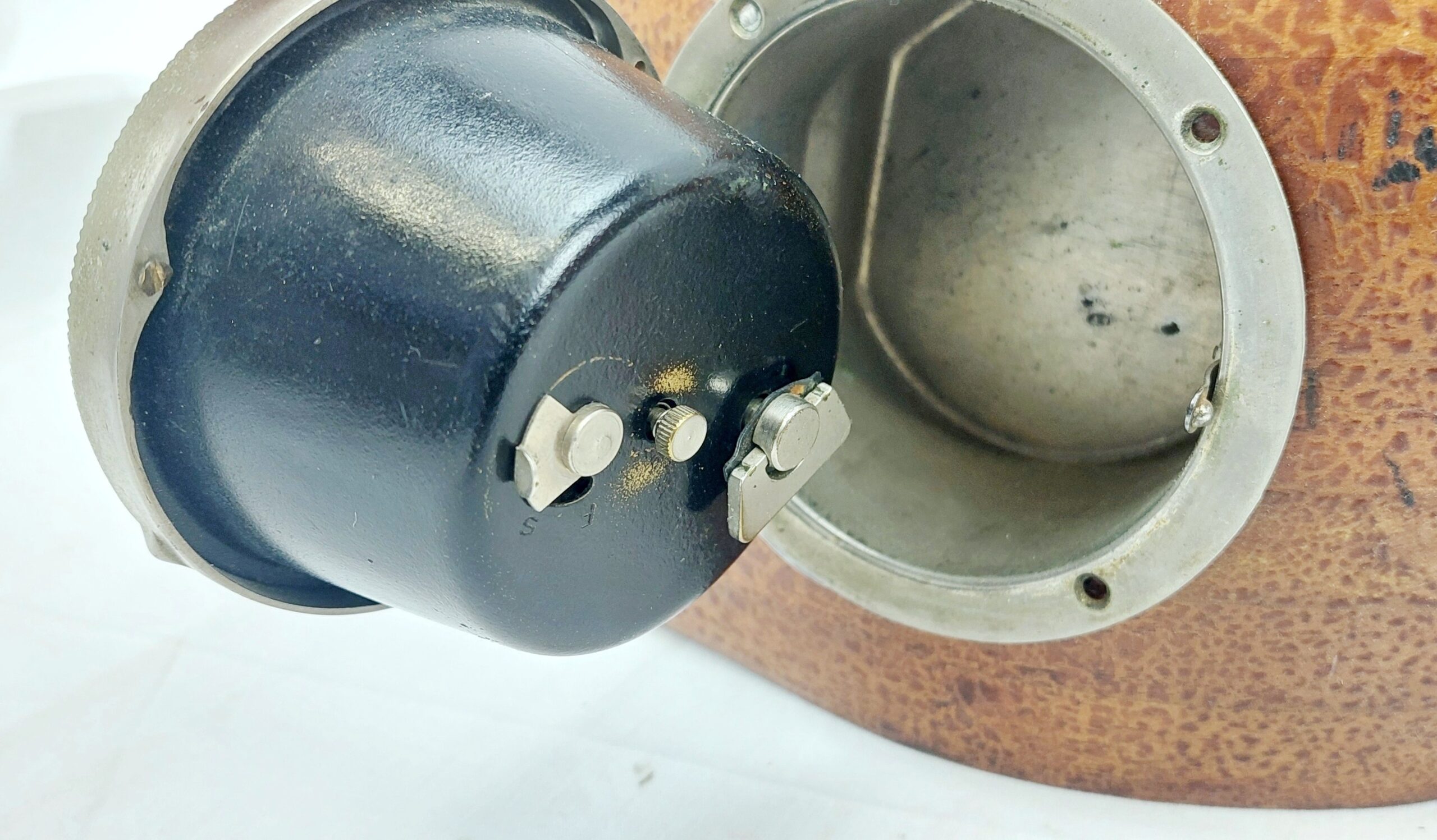 1930 Aeroplane Propeller Hub With Smiths Of London Spitfire Type Clock - Image 10