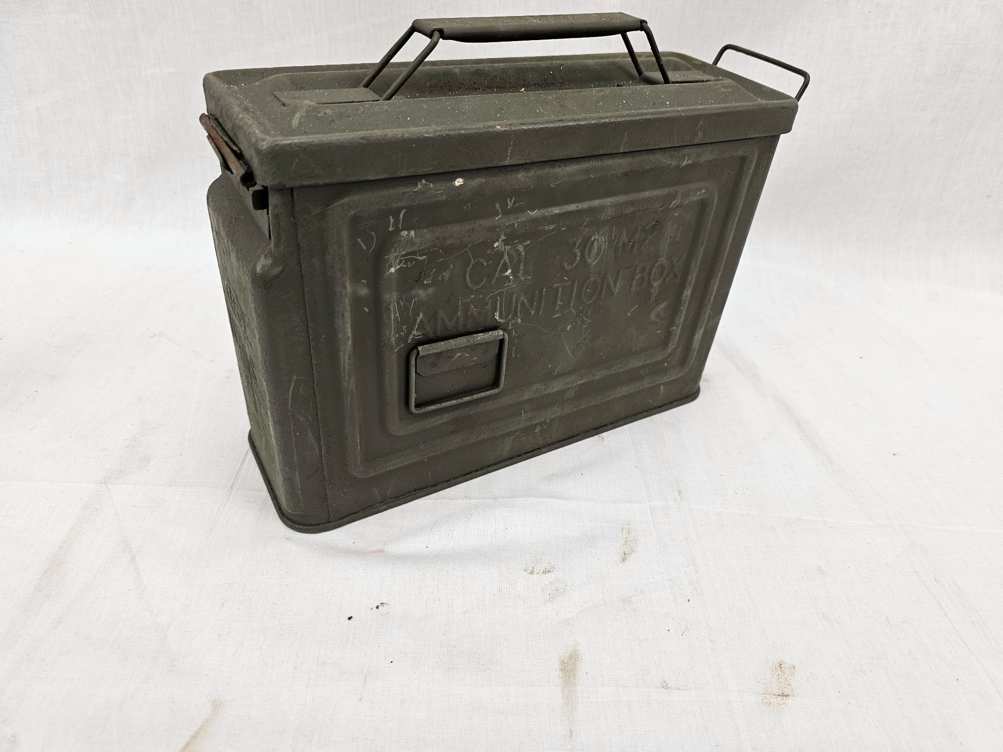 WW2 American US Browning .30 Cal Machine gun Model 1919 A4, Ammo Box and Tripod - Deactivated - Image 22