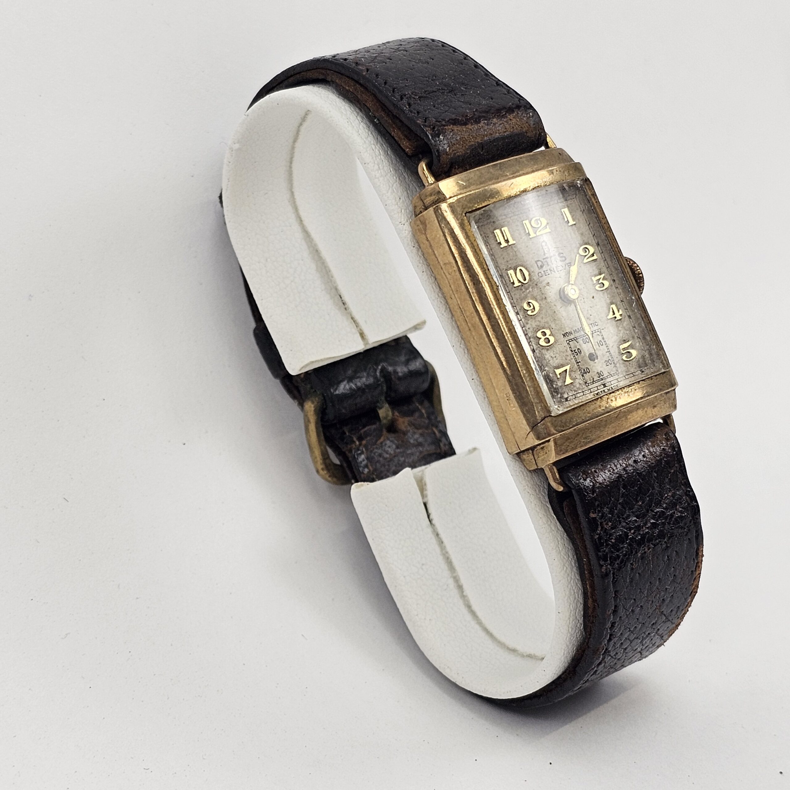 9ct Gold Ditis Geneve Manual Wristwatch c1939 - Image 4