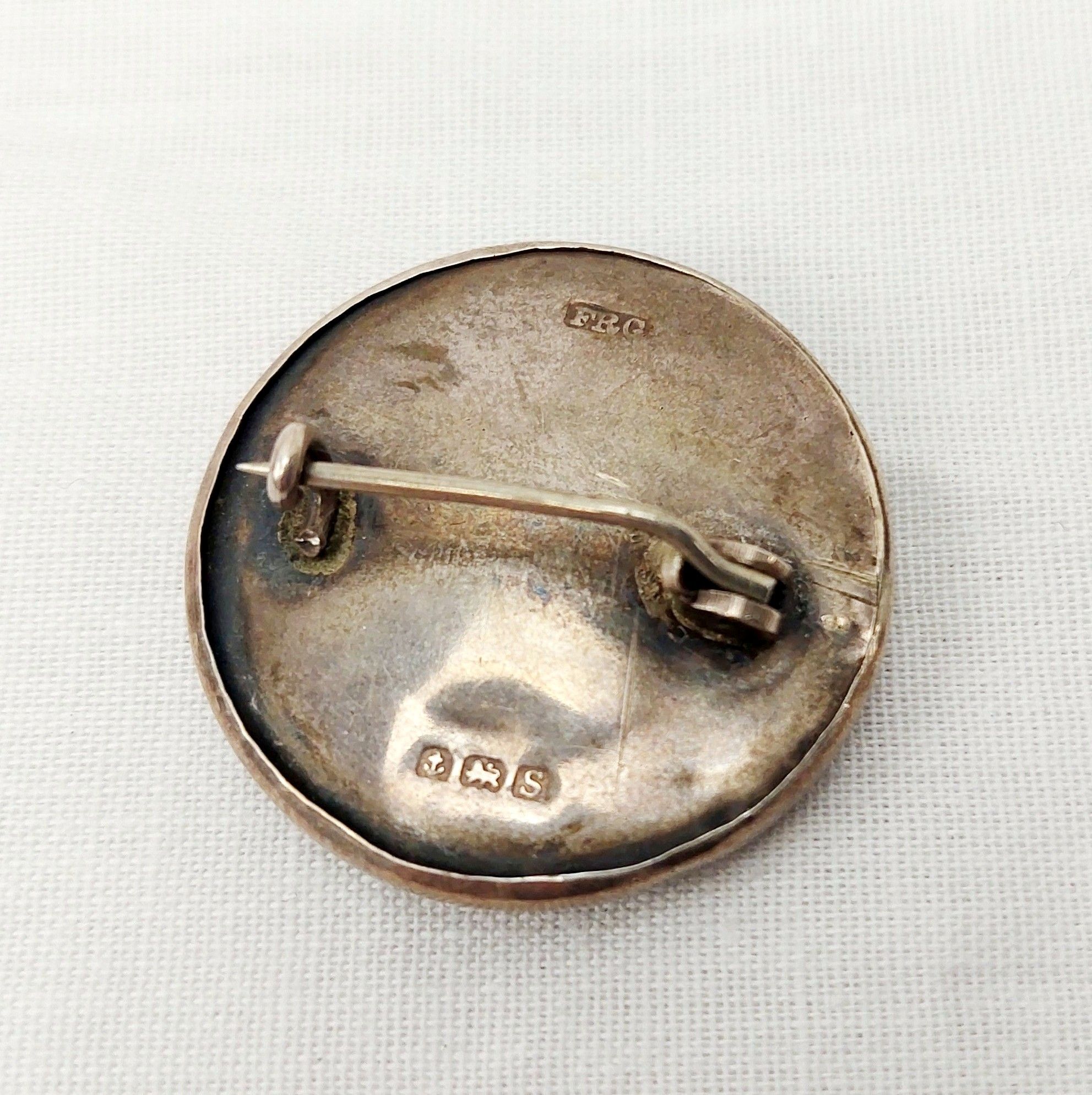 Birmingham 1917 Sterling Silver WW1 Royal Engineers Sweetheart Badge - Image 3