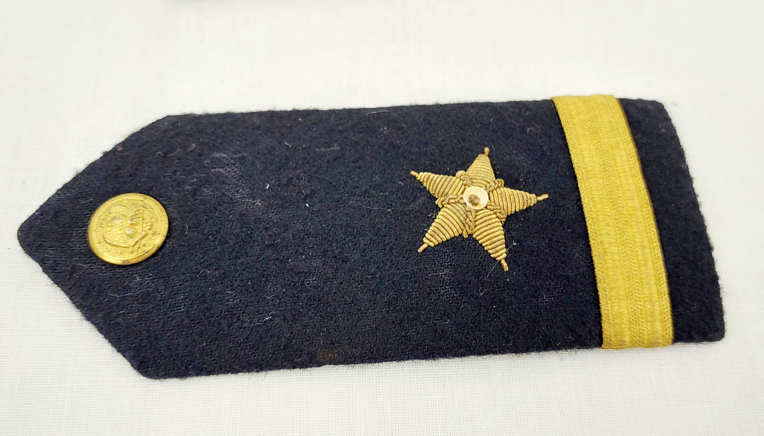 Boxed Pair Of WW2 USA Navy Shoulder Boards - Image 6