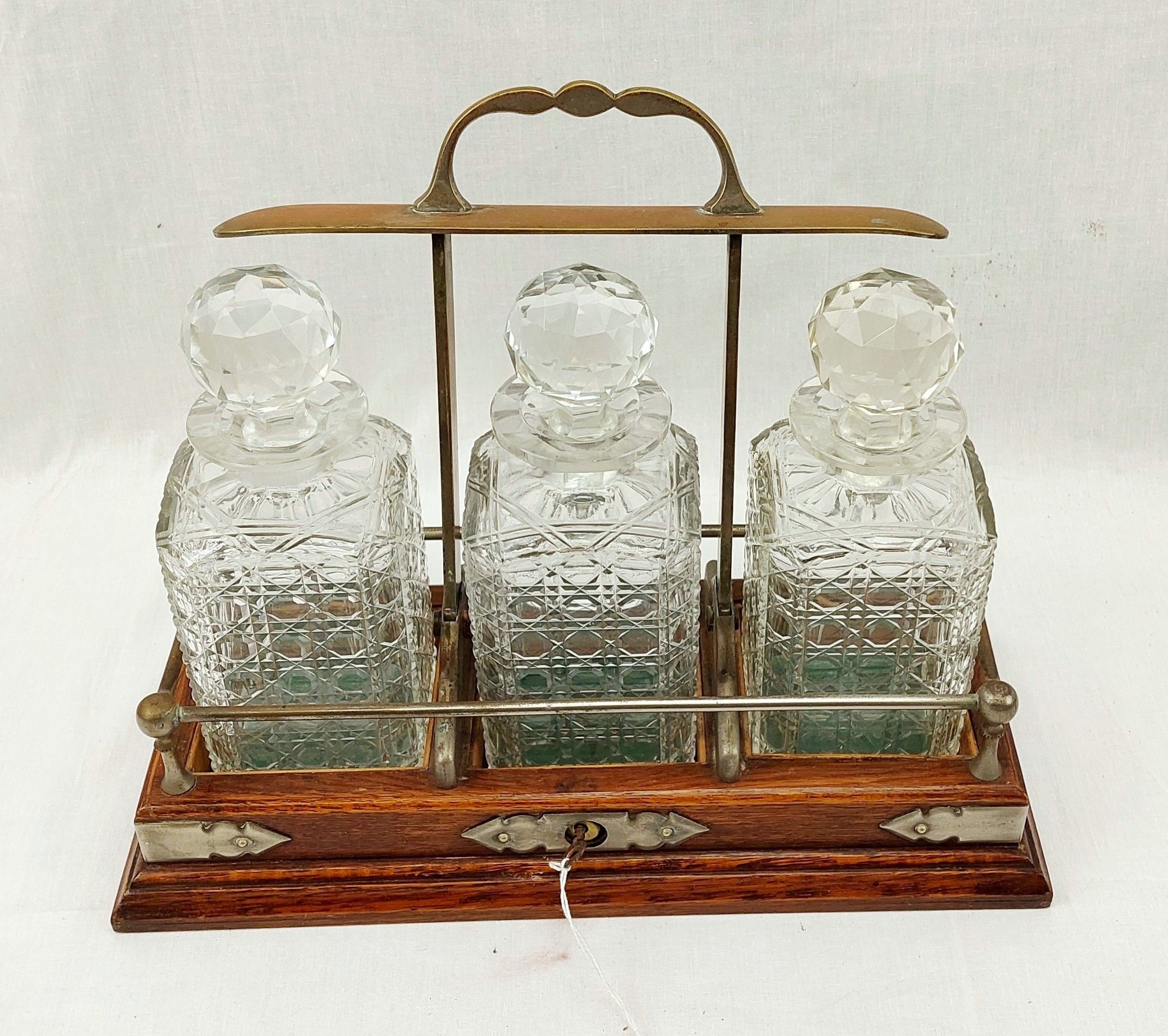 Edwardian Lockable Oak Tantalus With Three Cut Glass Decanters - Image 2