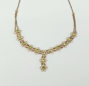 9ct Gold Peridot Flower Necklace