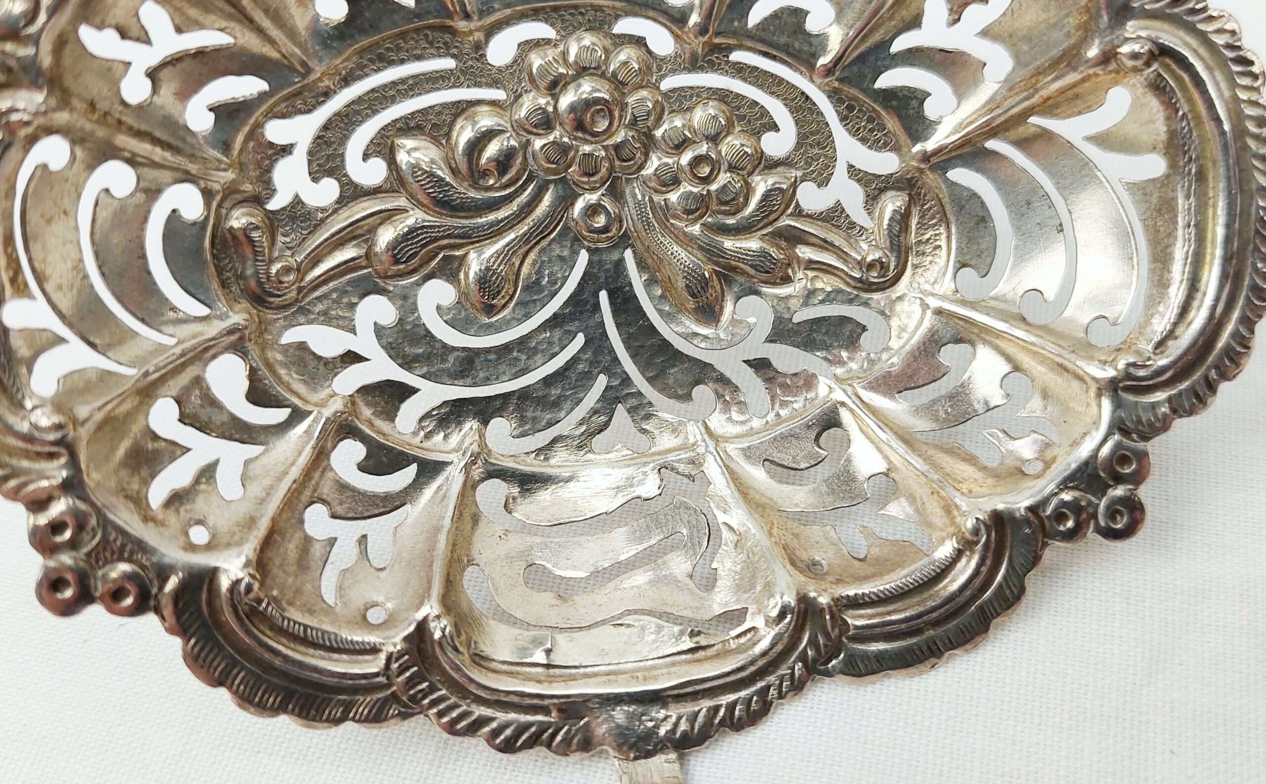 Mid 19th Silver Continental Pierced Scoop - Image 5