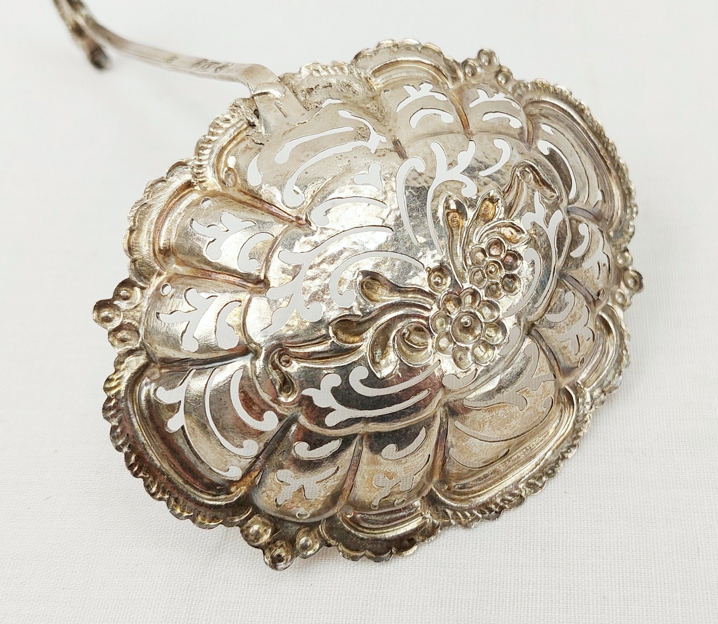 Mid 19th Silver Continental Pierced Scoop - Image 4