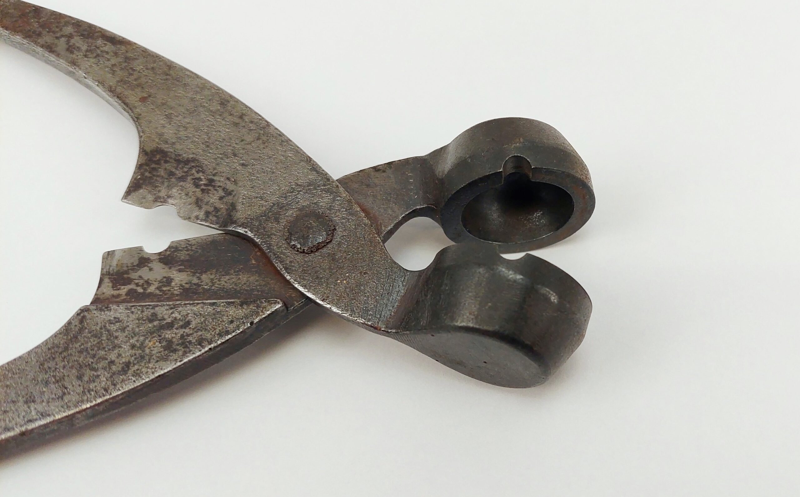 Mid To Late 19th Century 30 Bore Lead Ball Mould - Image 5