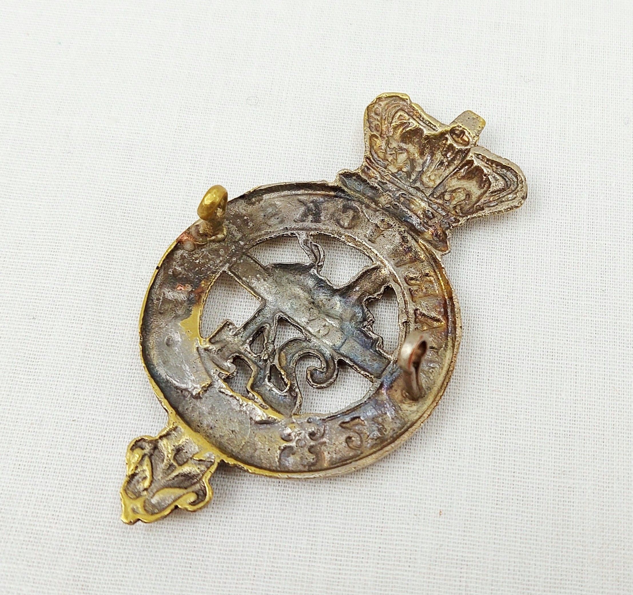 Victorian 24th 2nd Warwickshire Regiment Of Foot NCOs Glengarry Cap Badge - Image 2