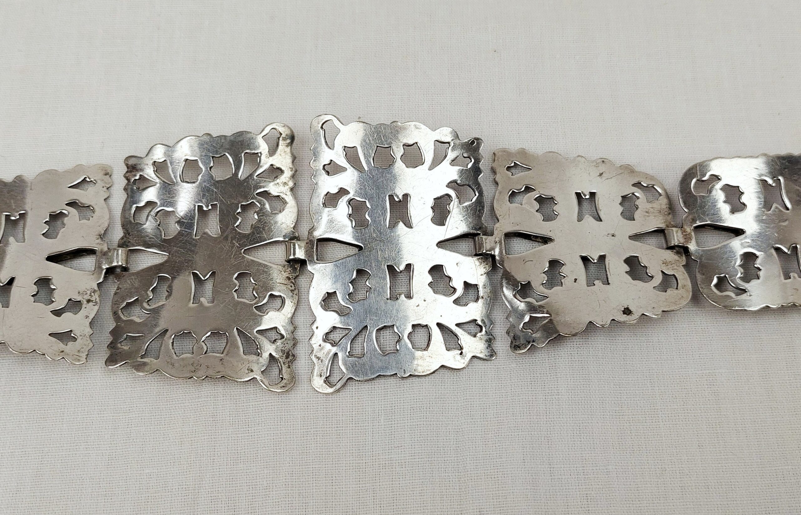 Vintage Silver Plated Nurses Buckle And Belt - Image 8