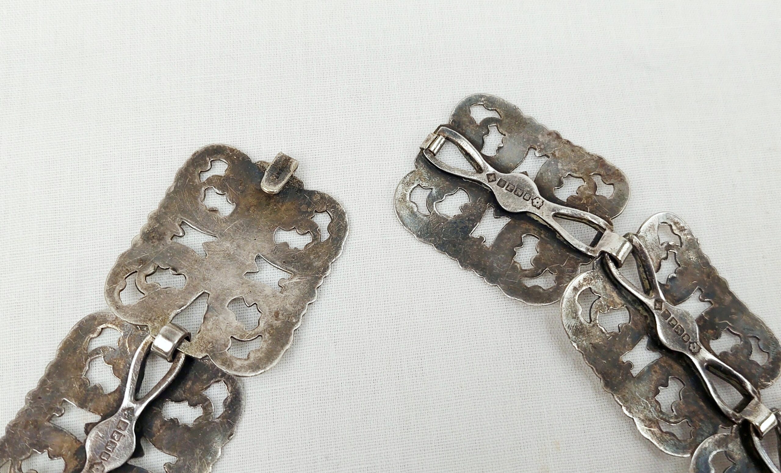 Vintage Silver Plated Nurses Buckle And Belt - Image 2