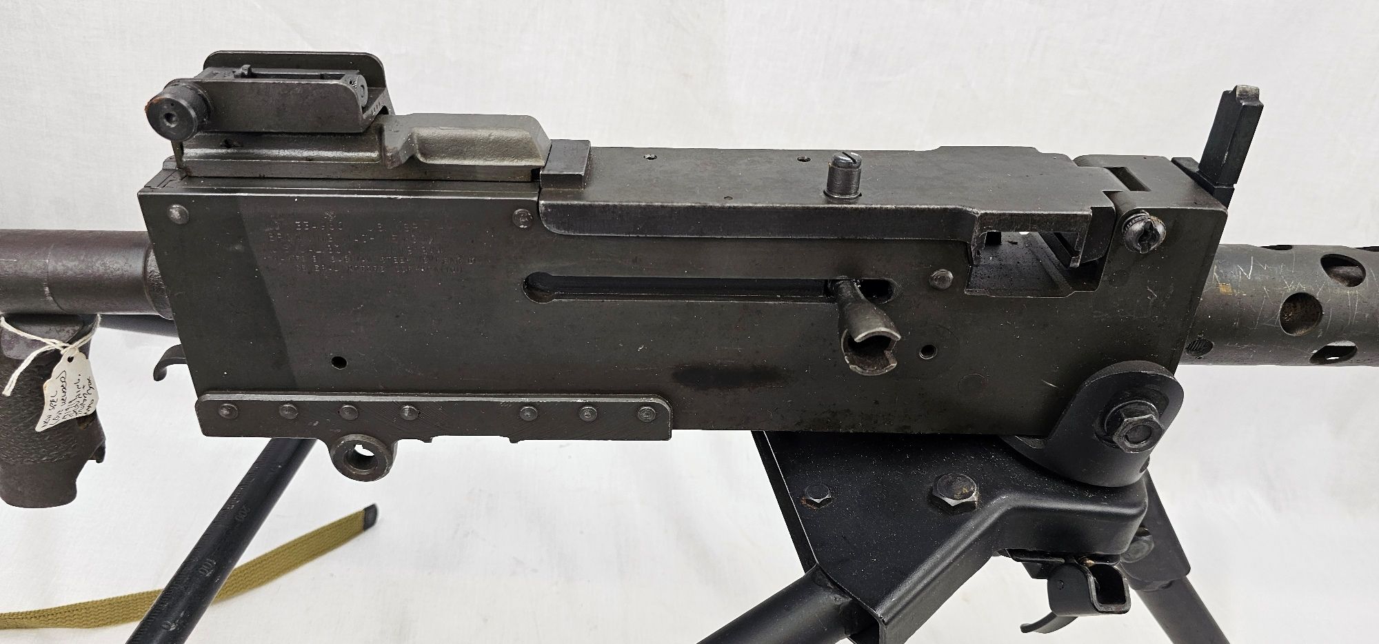 WW2 American US Browning .30 Cal Machine gun Model 1919 A4, Ammo Box and Tripod - Deactivated - Image 6