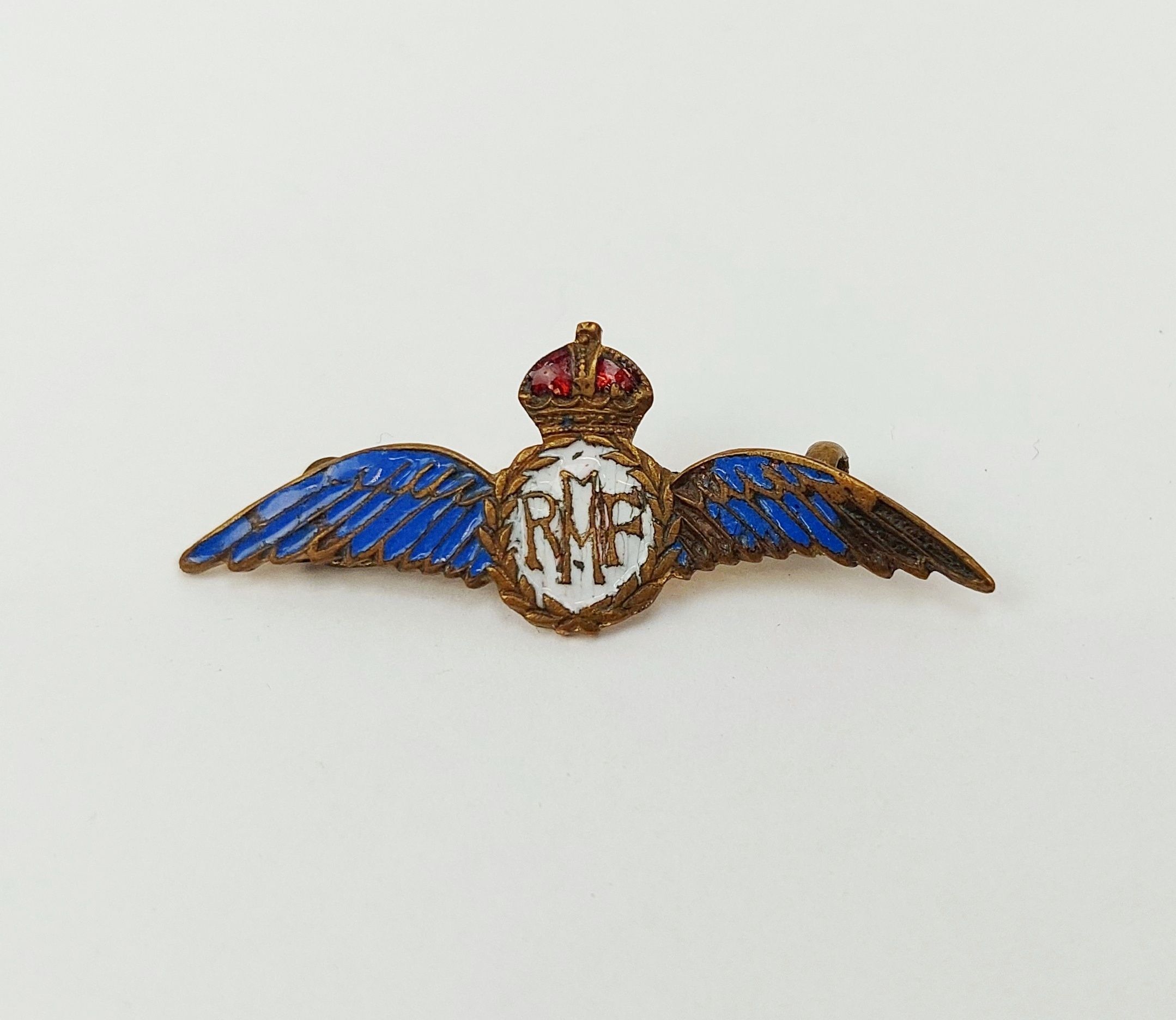 WW2 Gilt Enamel RAF Sweetheart Badge