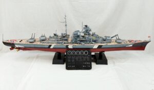 1 200th Scale Static Display Model Of SMS Bismarck By Hatchett With Many Functions