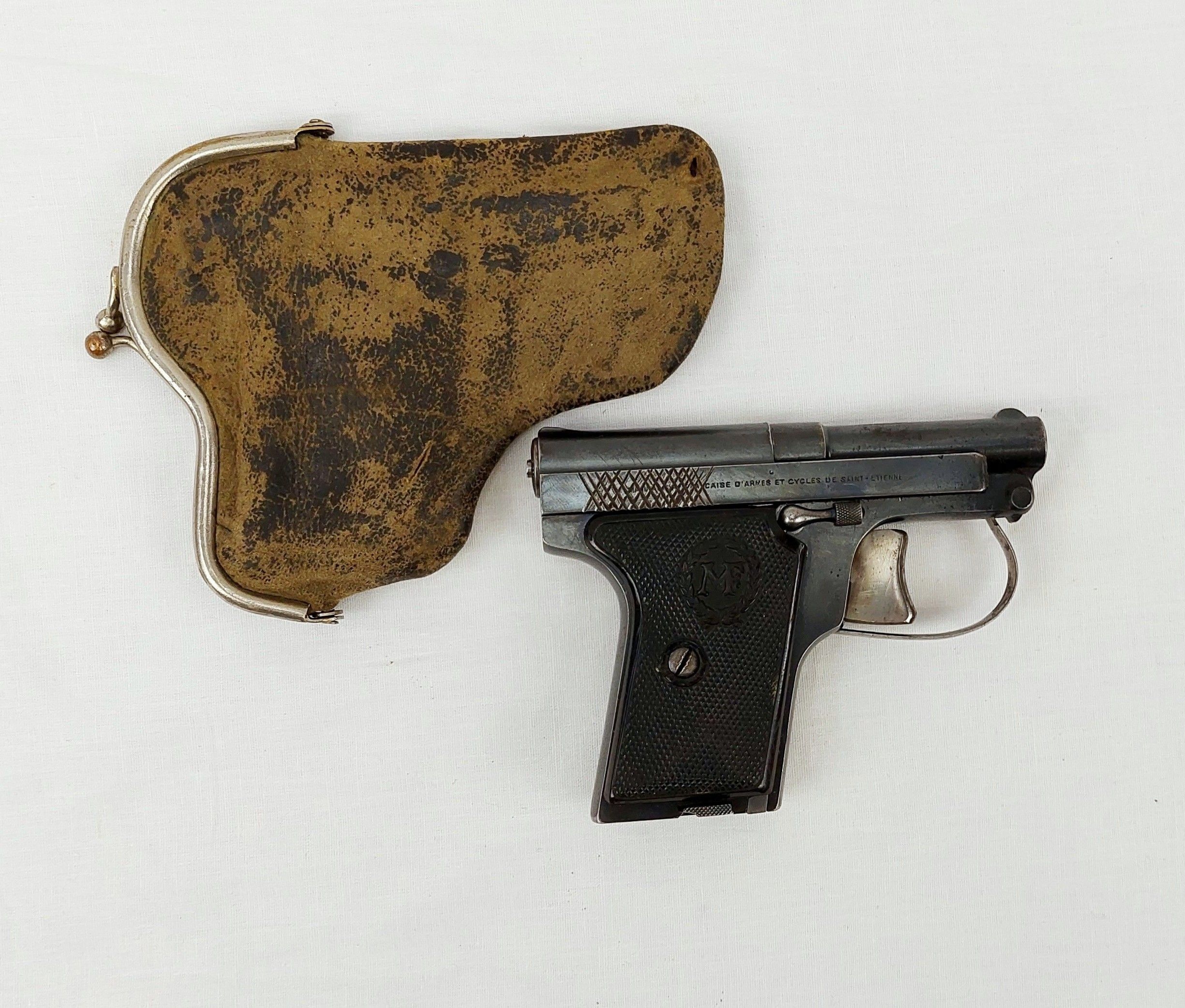 EU Spec Deactivated FN 6.35mm Le Francais Semi Automatic Pistol And Purse Holster - Image 2