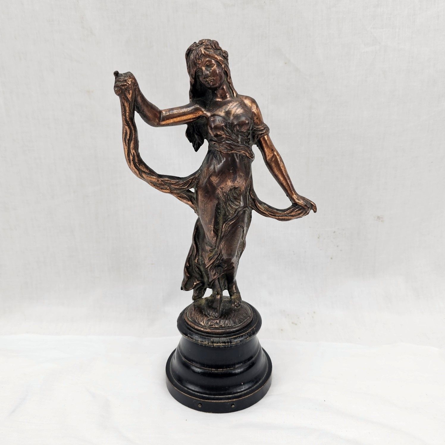 Late 19th Century Art Nouveau Bronze Figurine On Socule Base