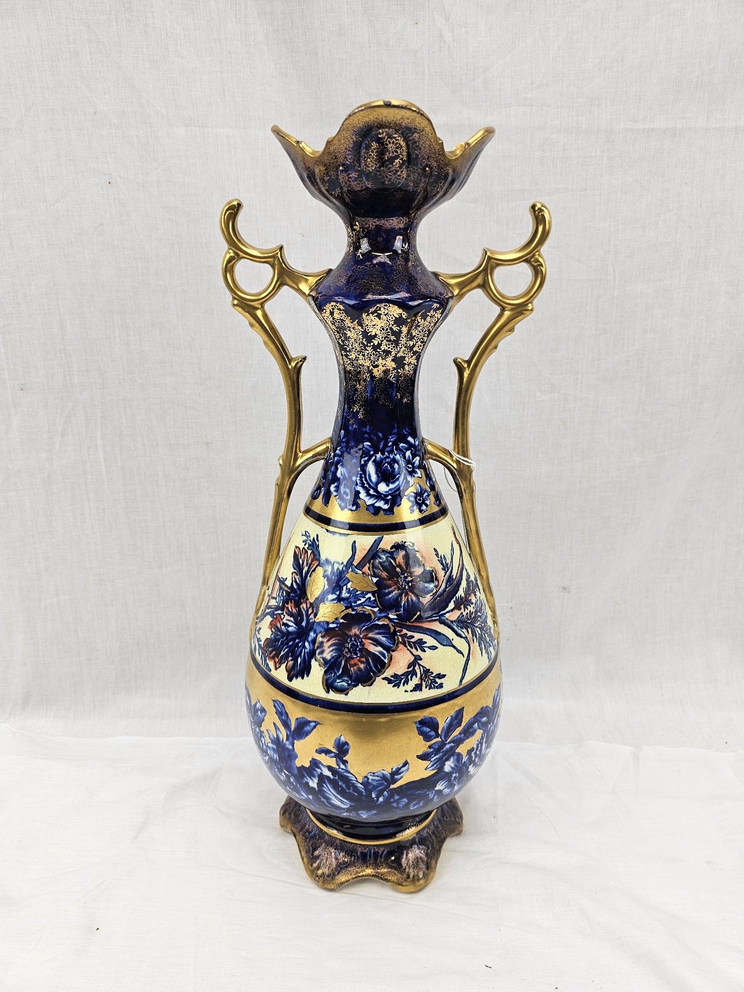 Lovely Late Victorian Thomas Forester And Sons Ltd Handpainted Gilt Vase