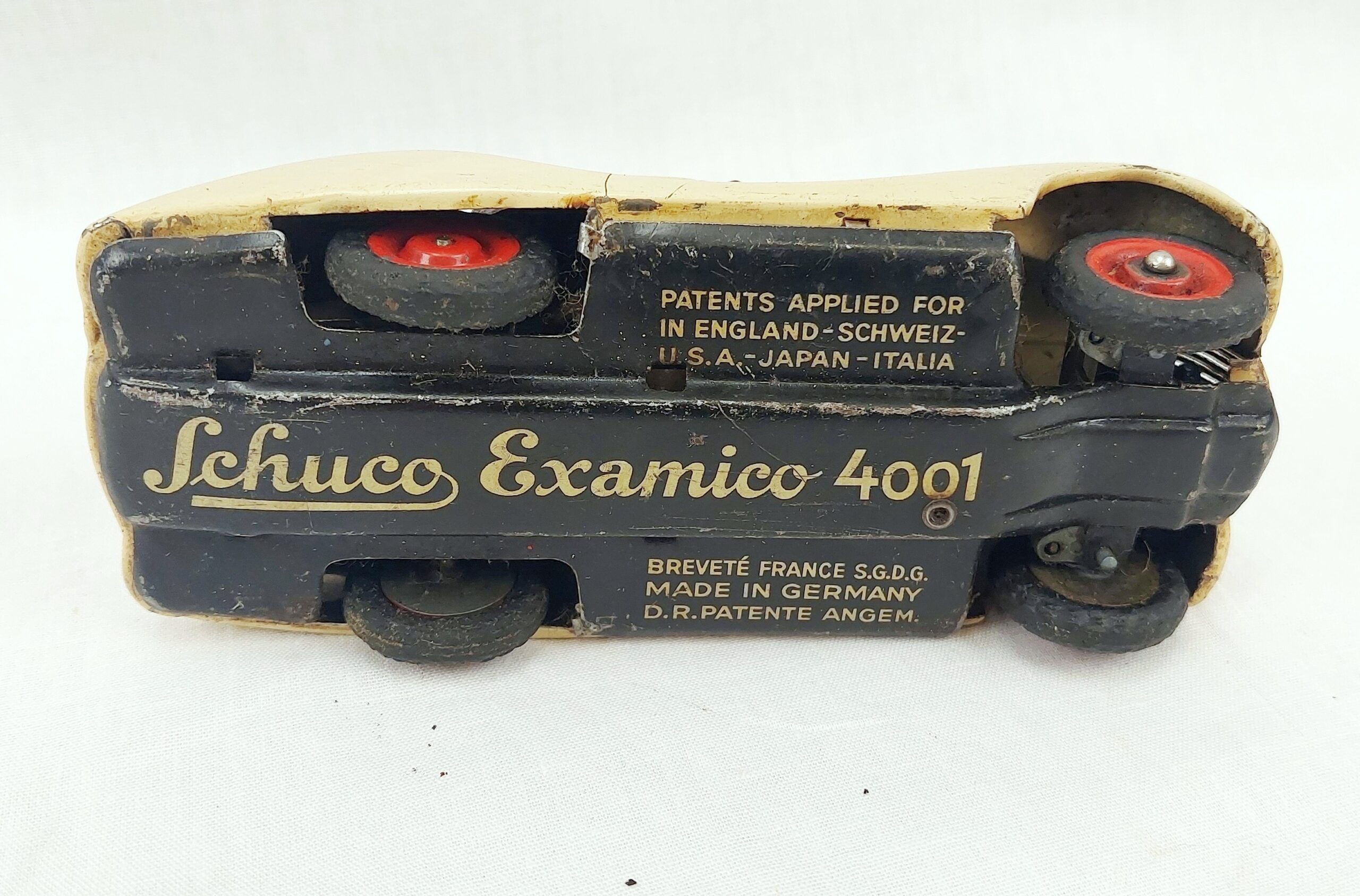 Schuco 4001 Examico Tinplate Clockwork Car With 4 Gears - Image 5