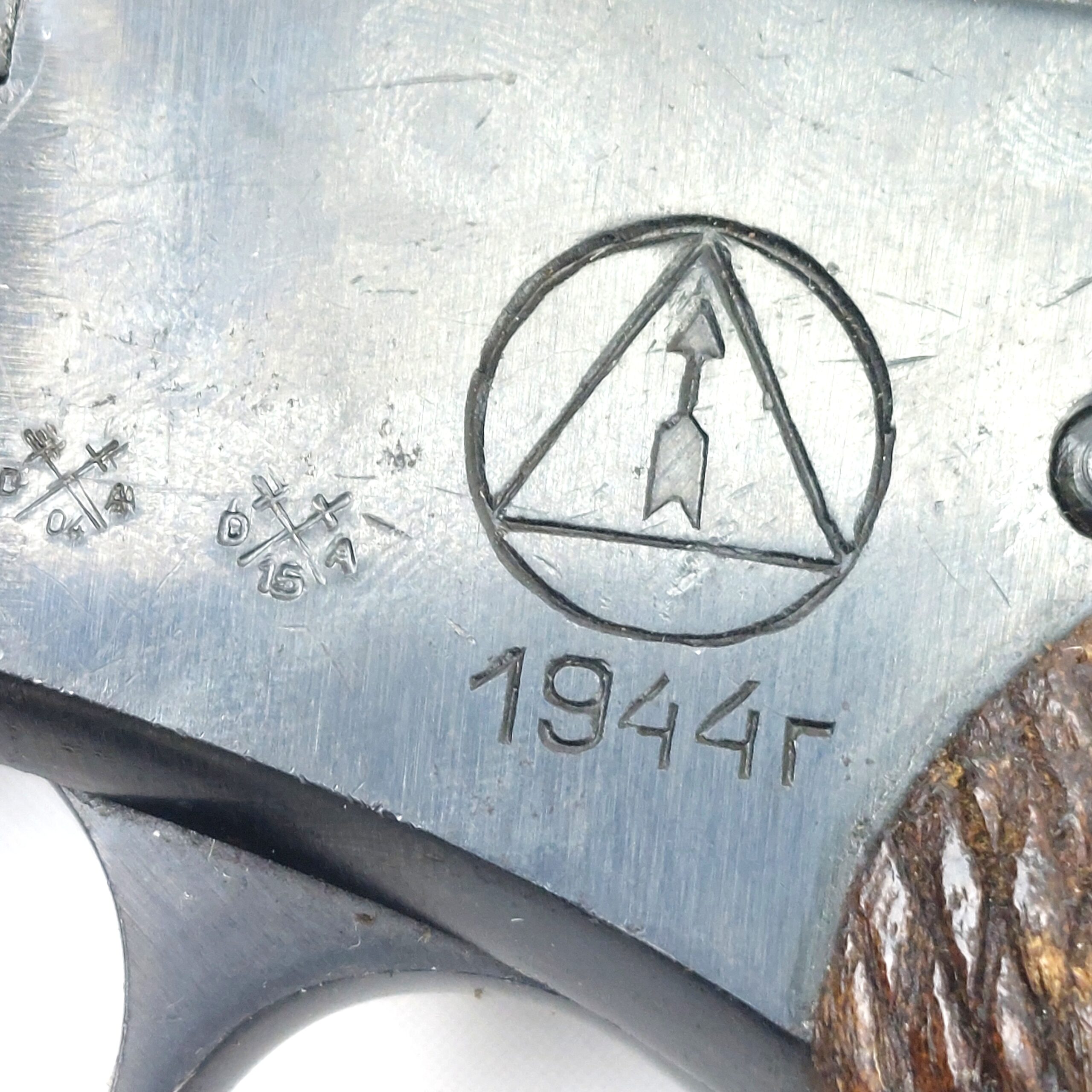 Soviet, WW2, Nagant M1895 Double Action 7.62 Cal 7-Shot Revolver, Dated 1944, Made by Izhevsk Arsenal, with Original Holster, Lanyard & Cleaning Rod, Deactivated Old Spec - Image 10