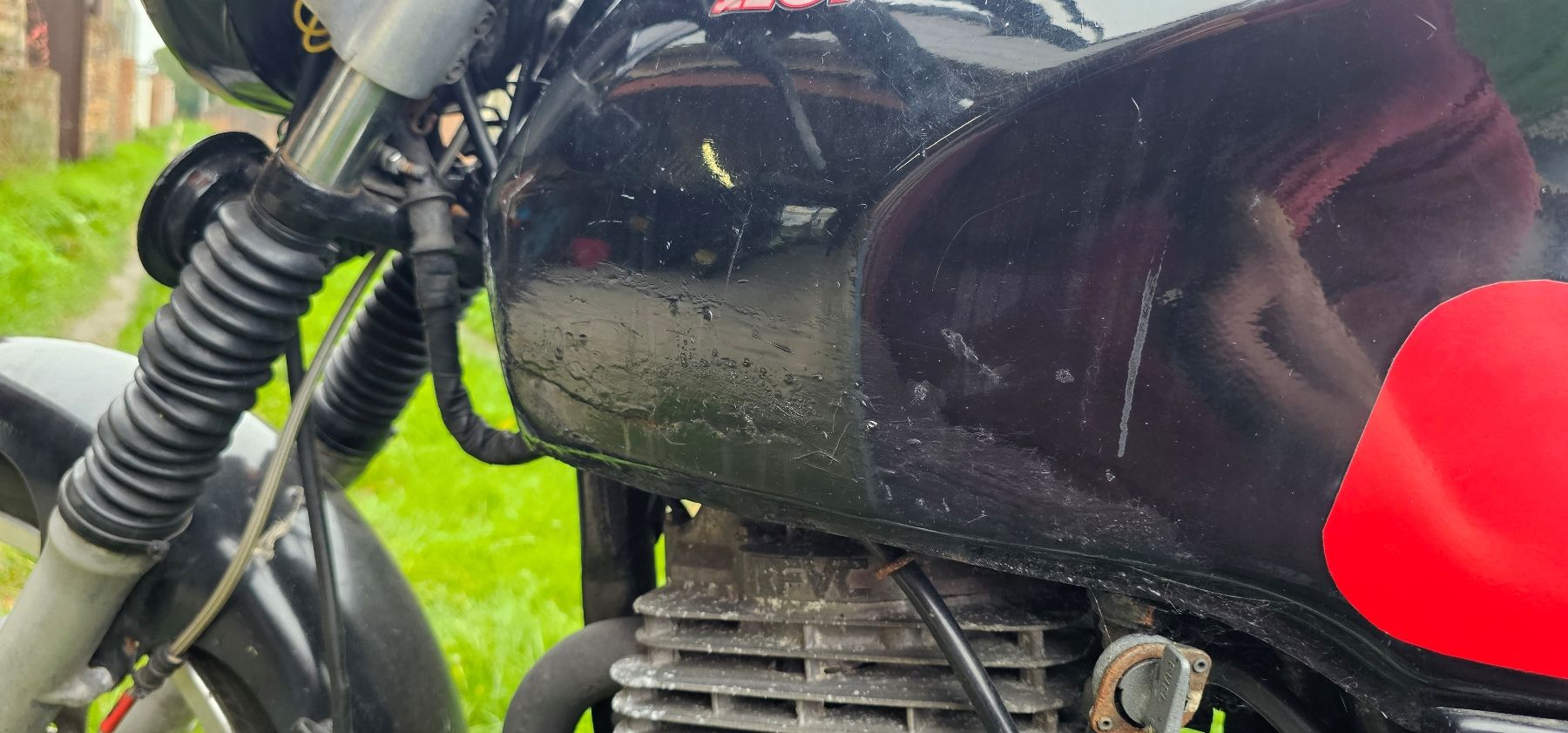 Classic 1984 Honda XBR 500 Motorcycle with Original Fairings - Image 20