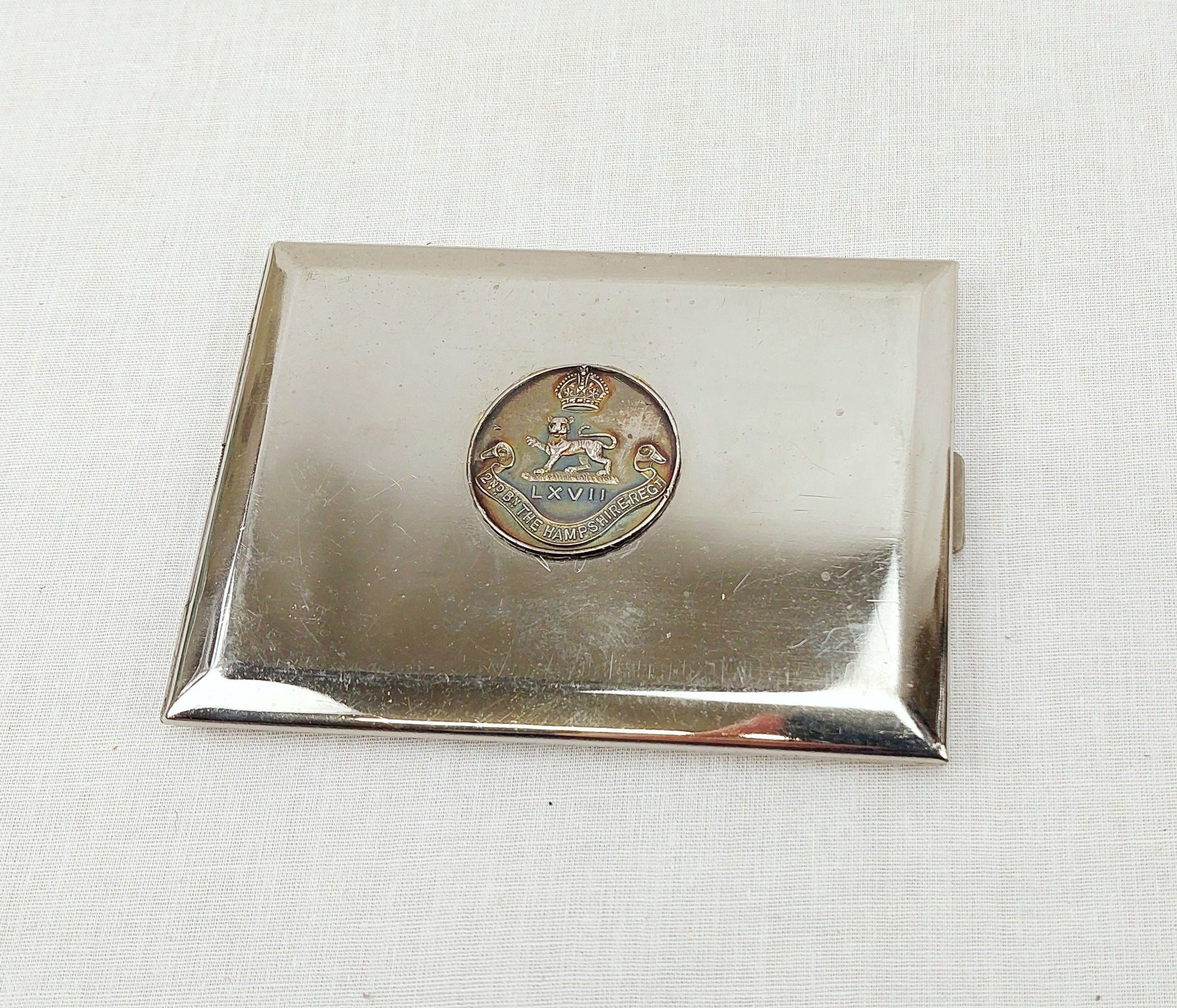 2nd Battalion Hampshire Regiment Badged Gilt Steel Metal Cigarette Case
